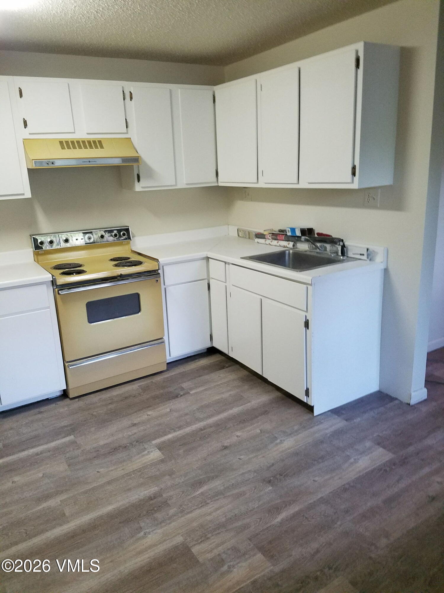 2269 Chamonix Lane APT 2