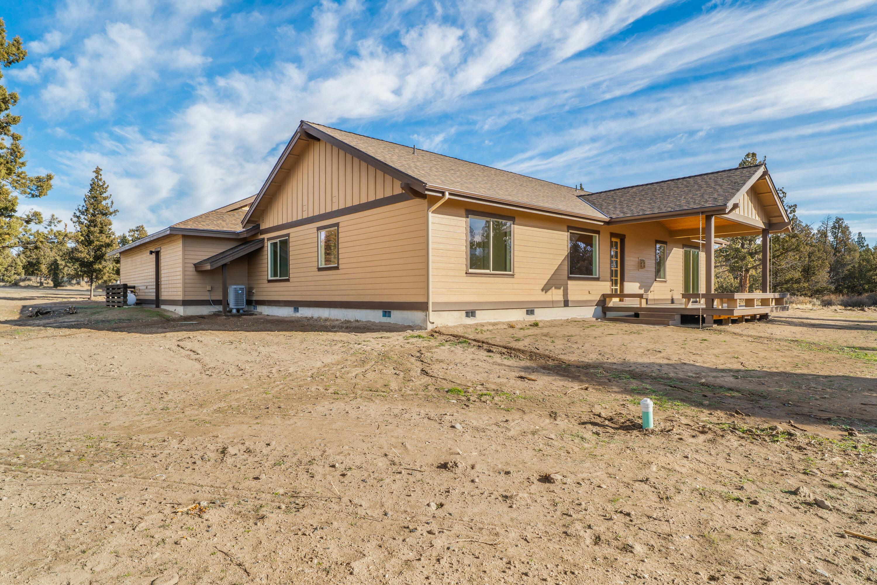 1784 SE Texas Circle, 37