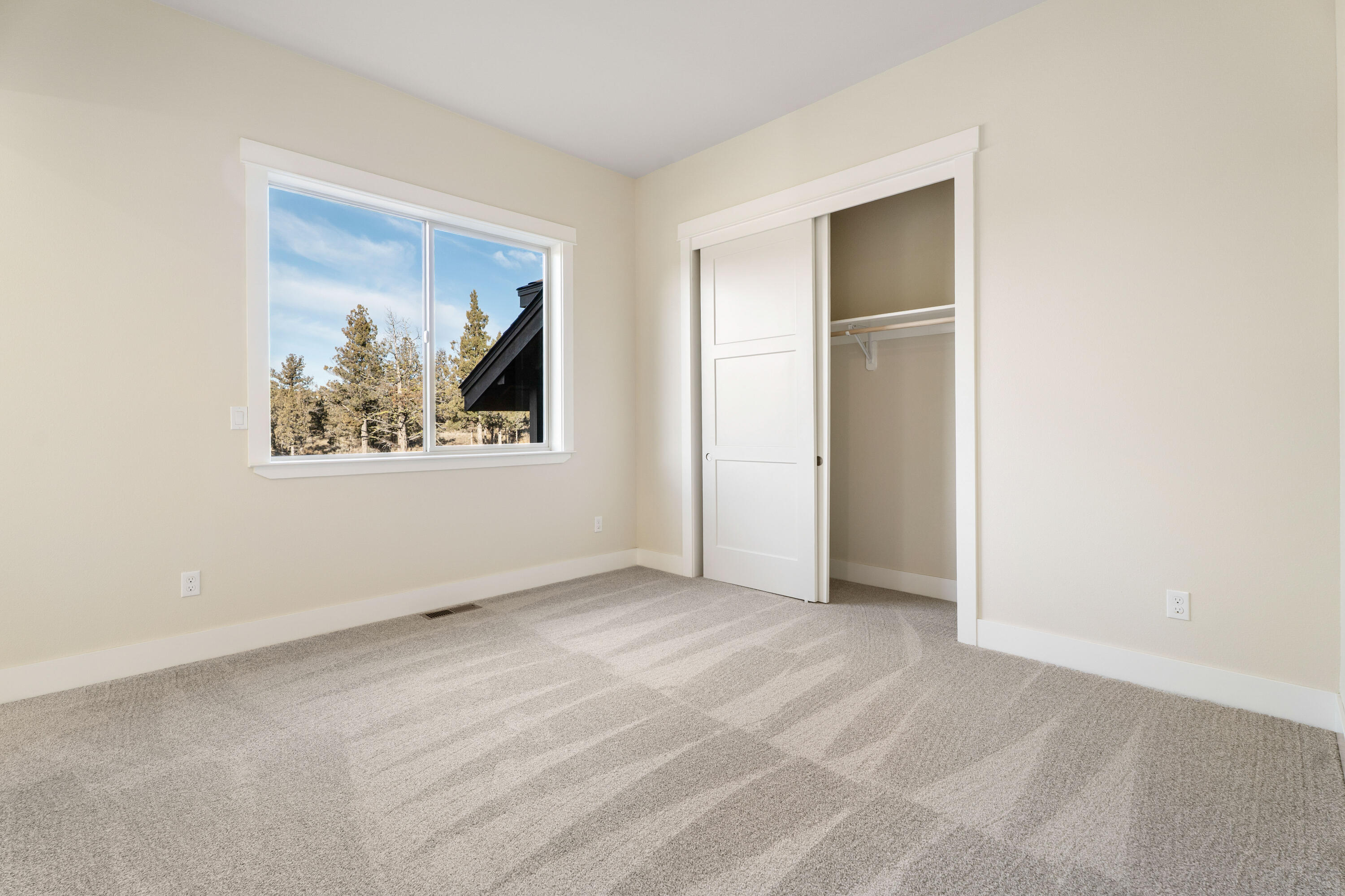 1784 SE Texas Circle, 37