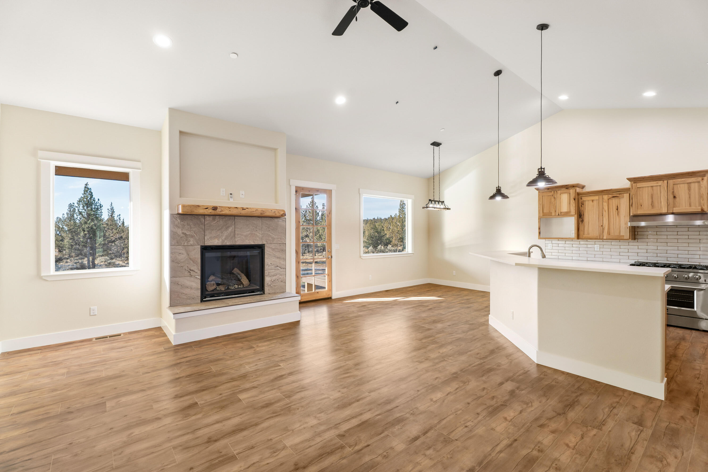 1784 SE Texas Circle, 37