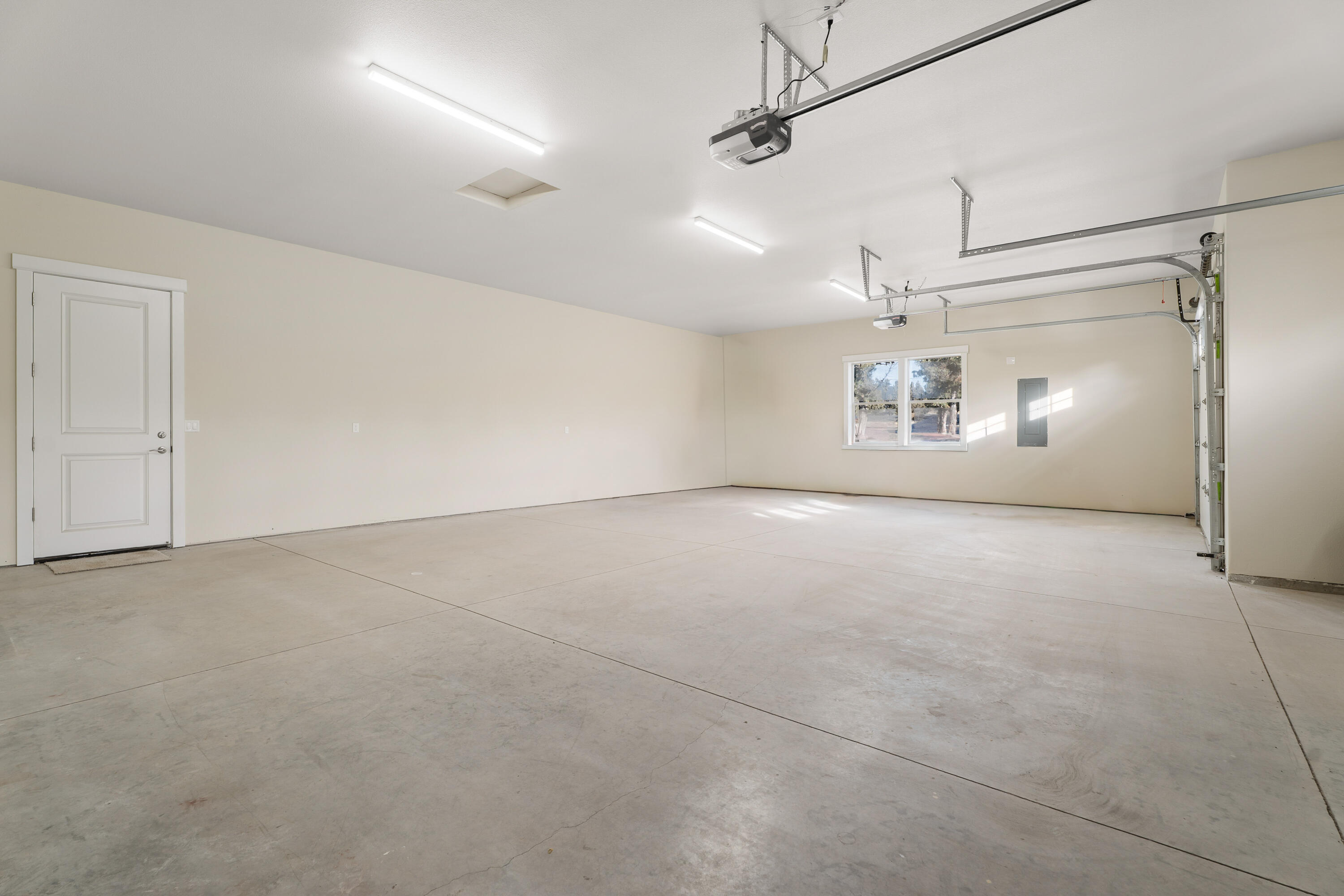 1784 SE Texas Circle, 37