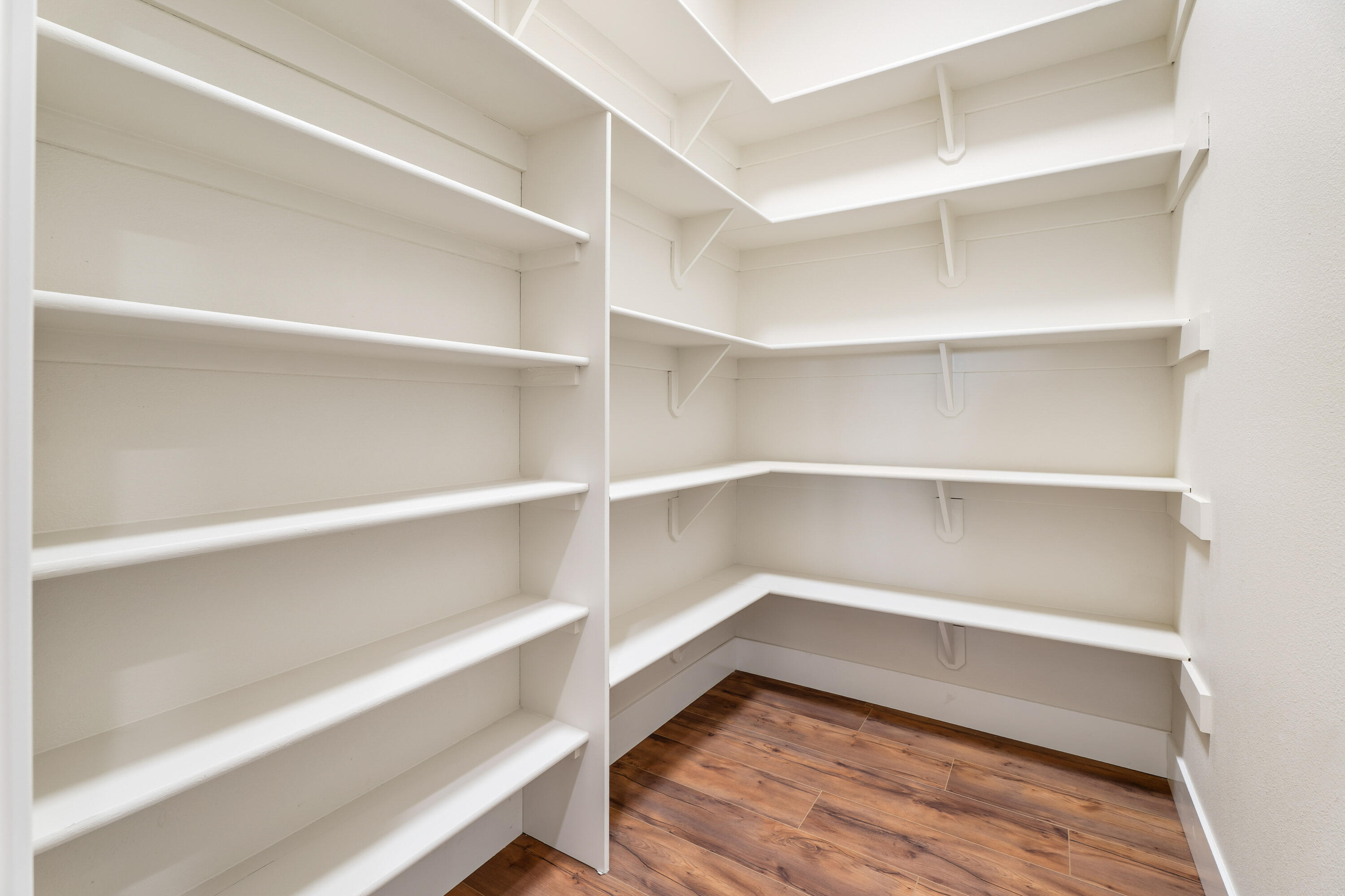 1784 SE Texas Circle, 37