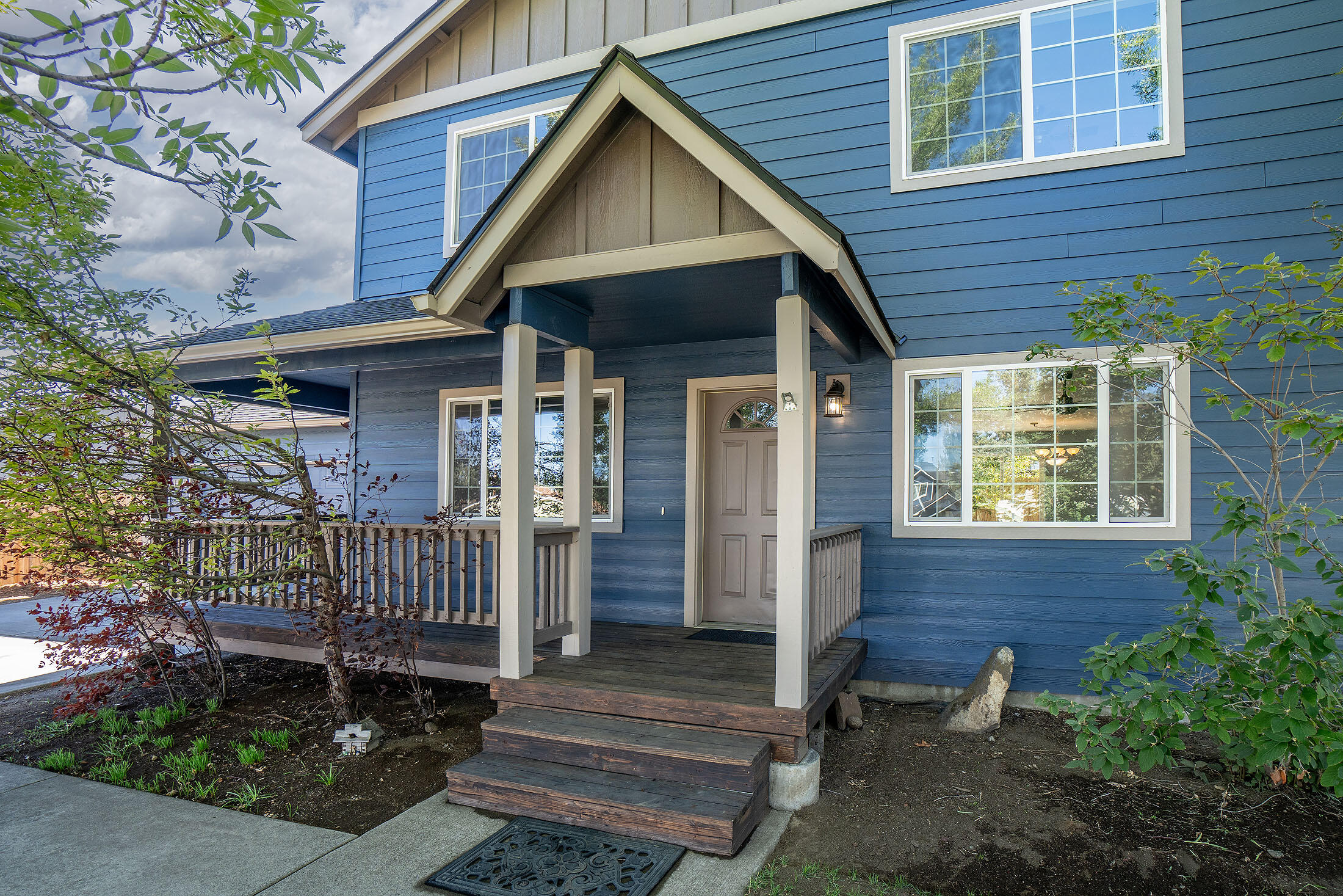 1407 NE Talon Court