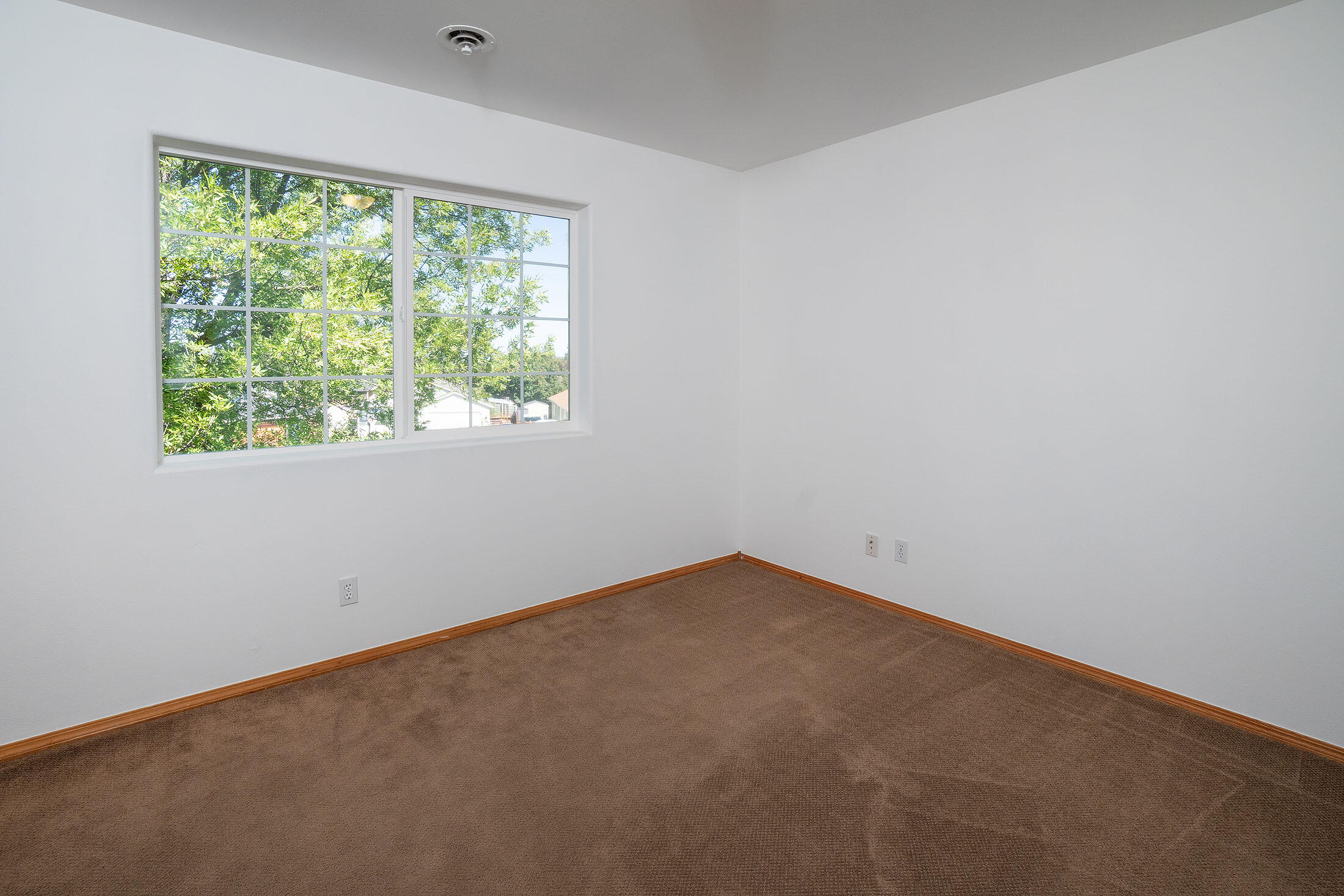 1407 NE Talon Court