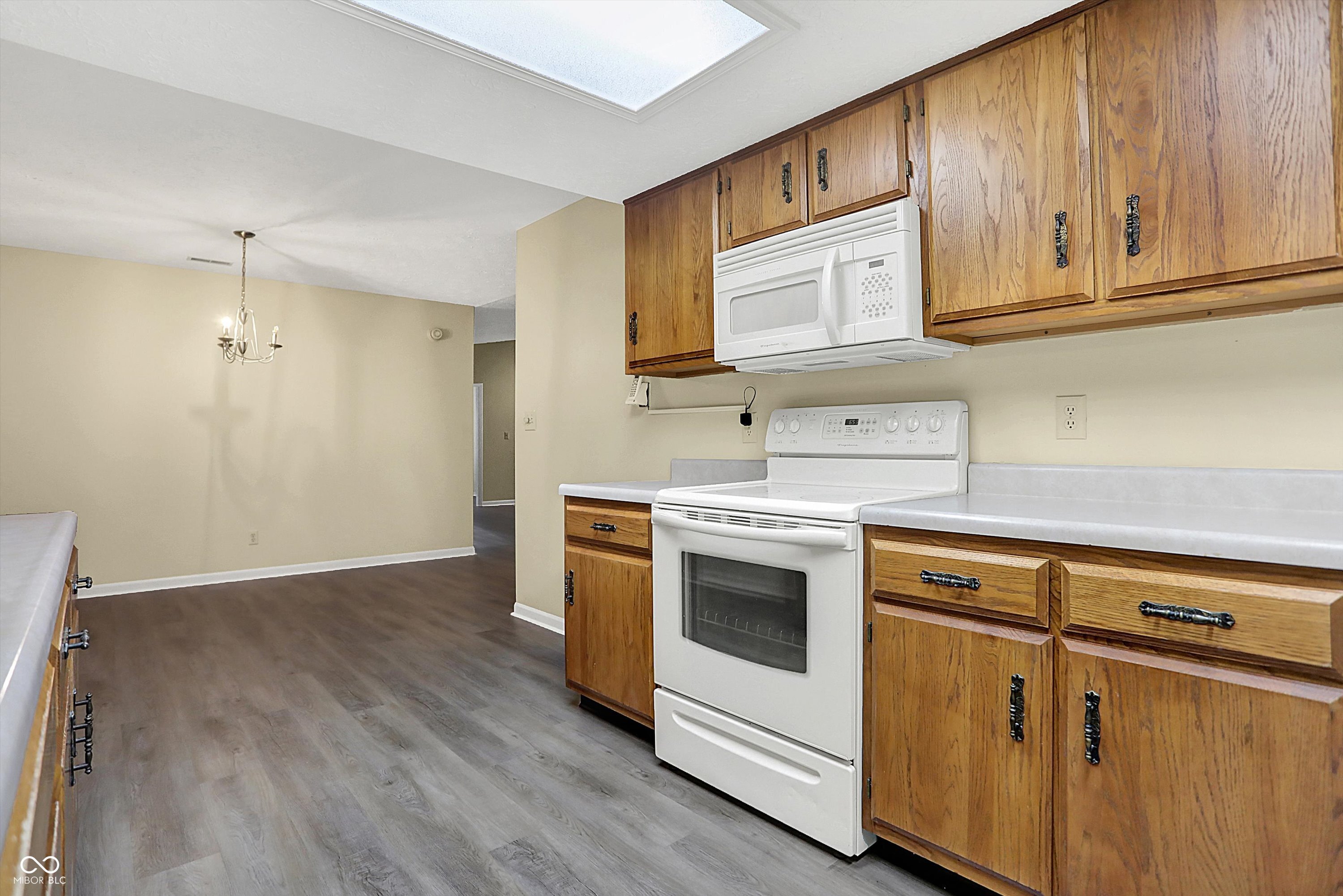 7607 Farm View Circle E