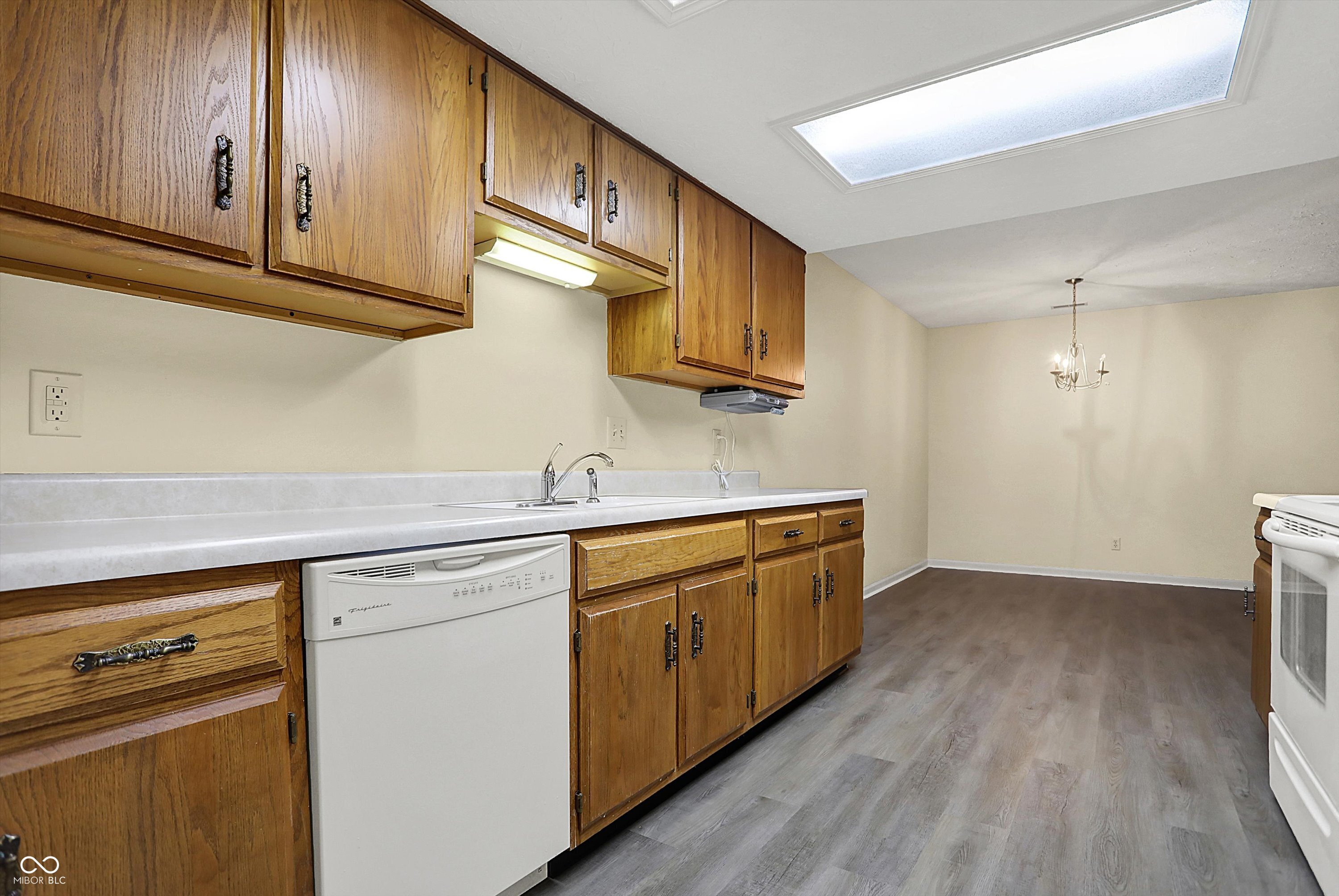 7607 Farm View Circle E