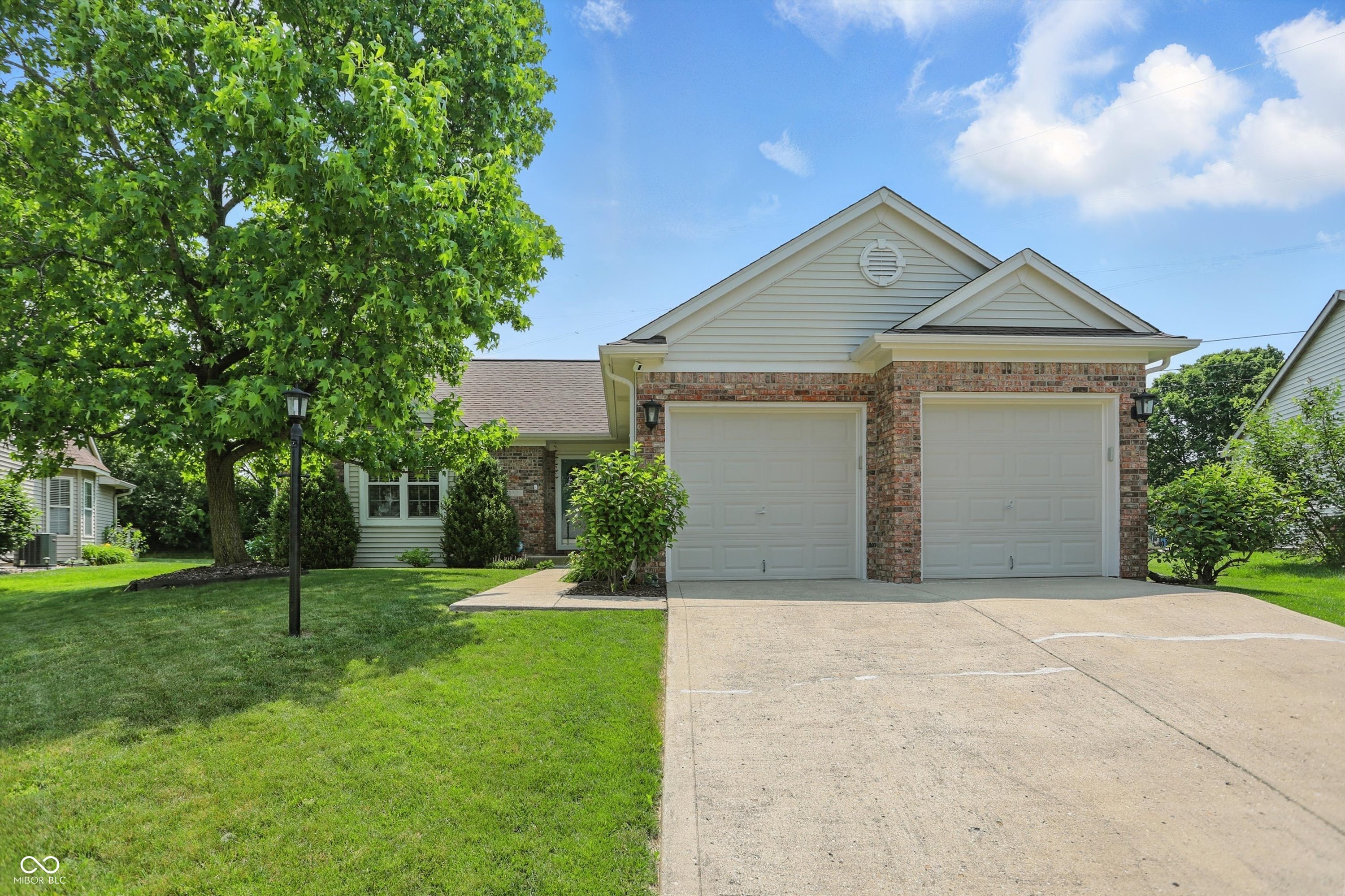 863 Lionshead Lane