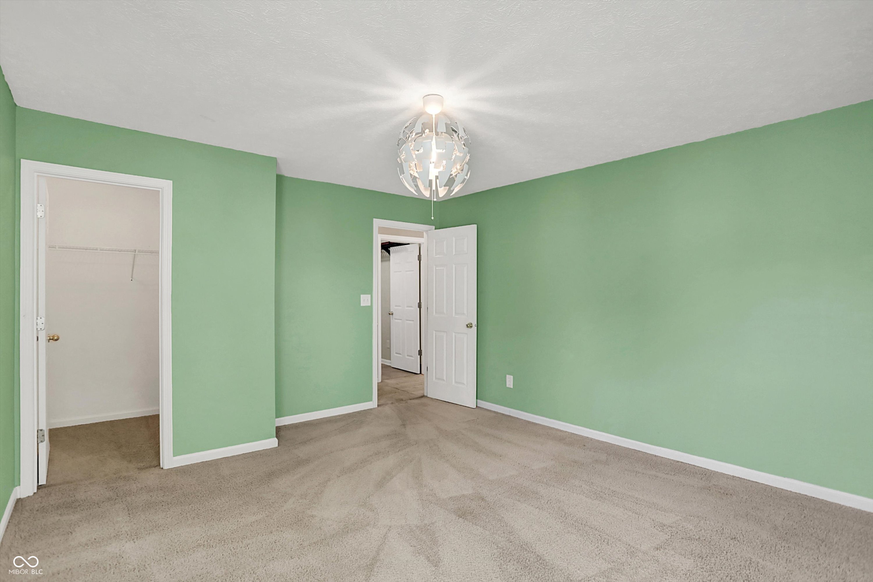 1343 Turfway Drive
