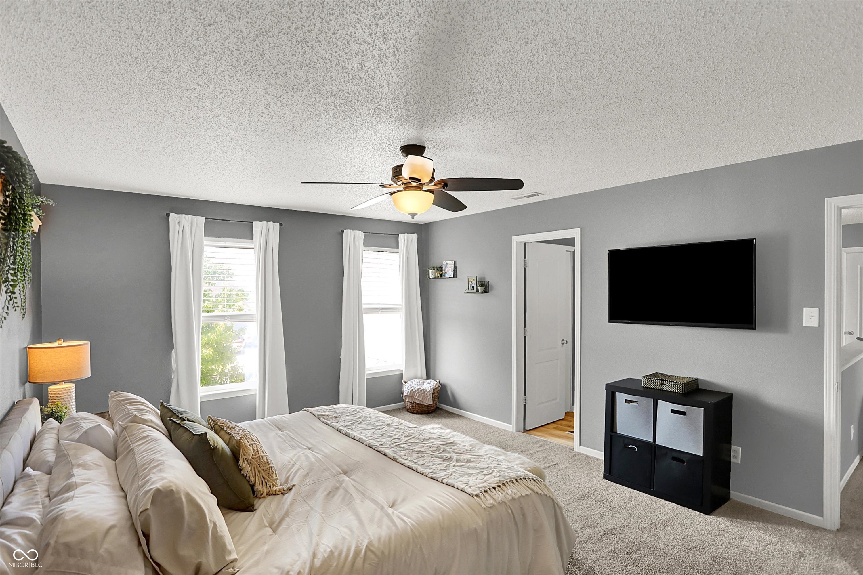 6854 W Philadelphia Drive