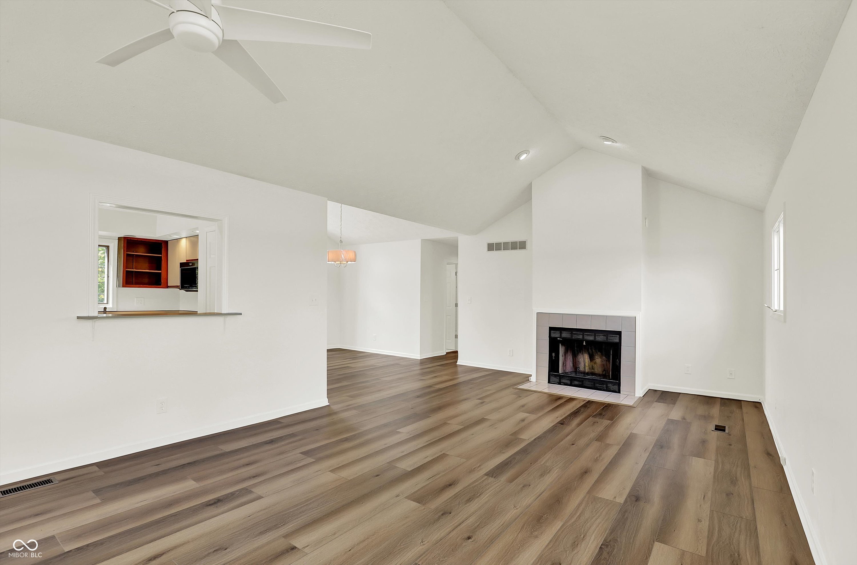 7669 River Road Unit: 28