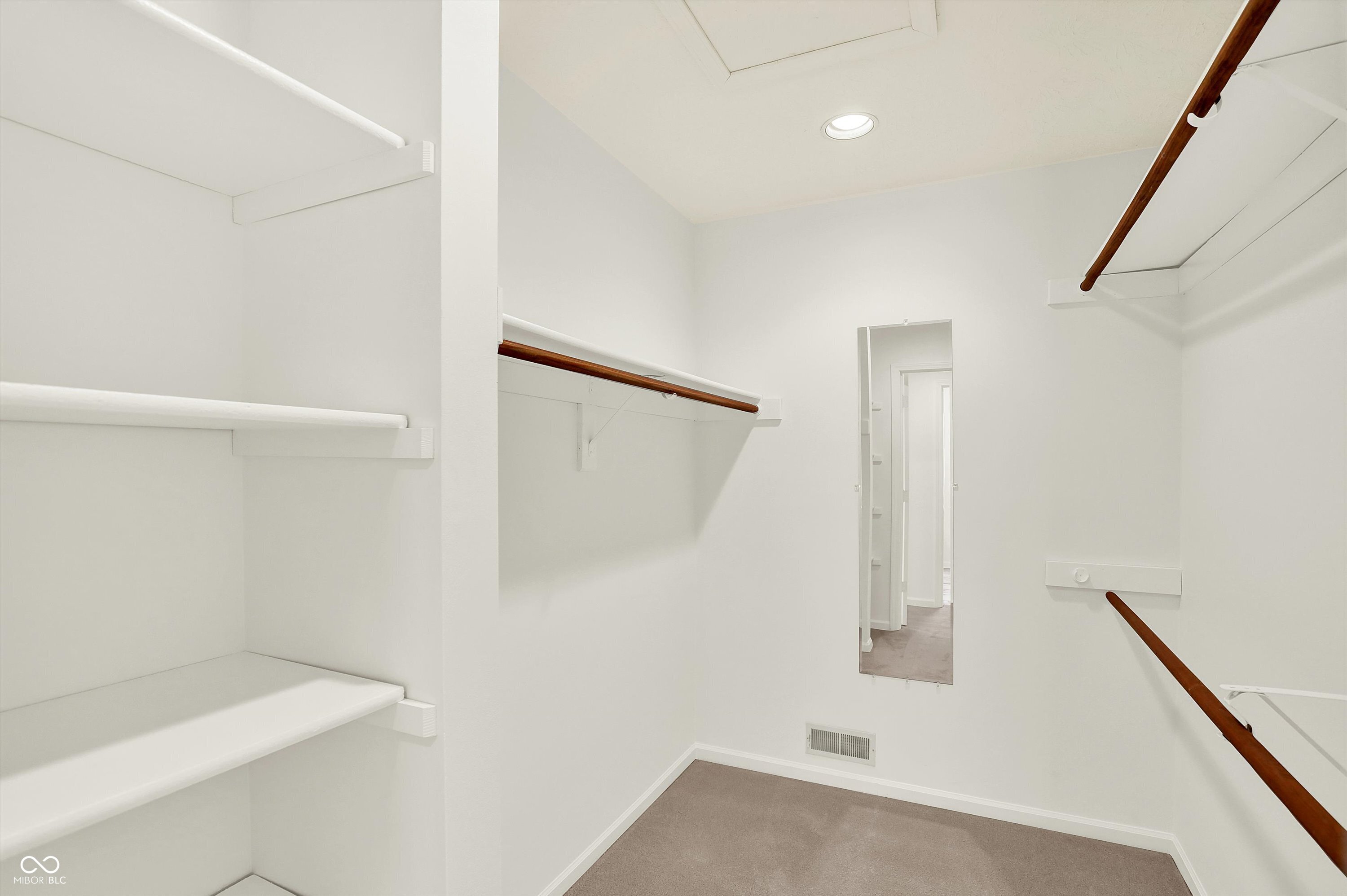 7669 River Road Unit: 28