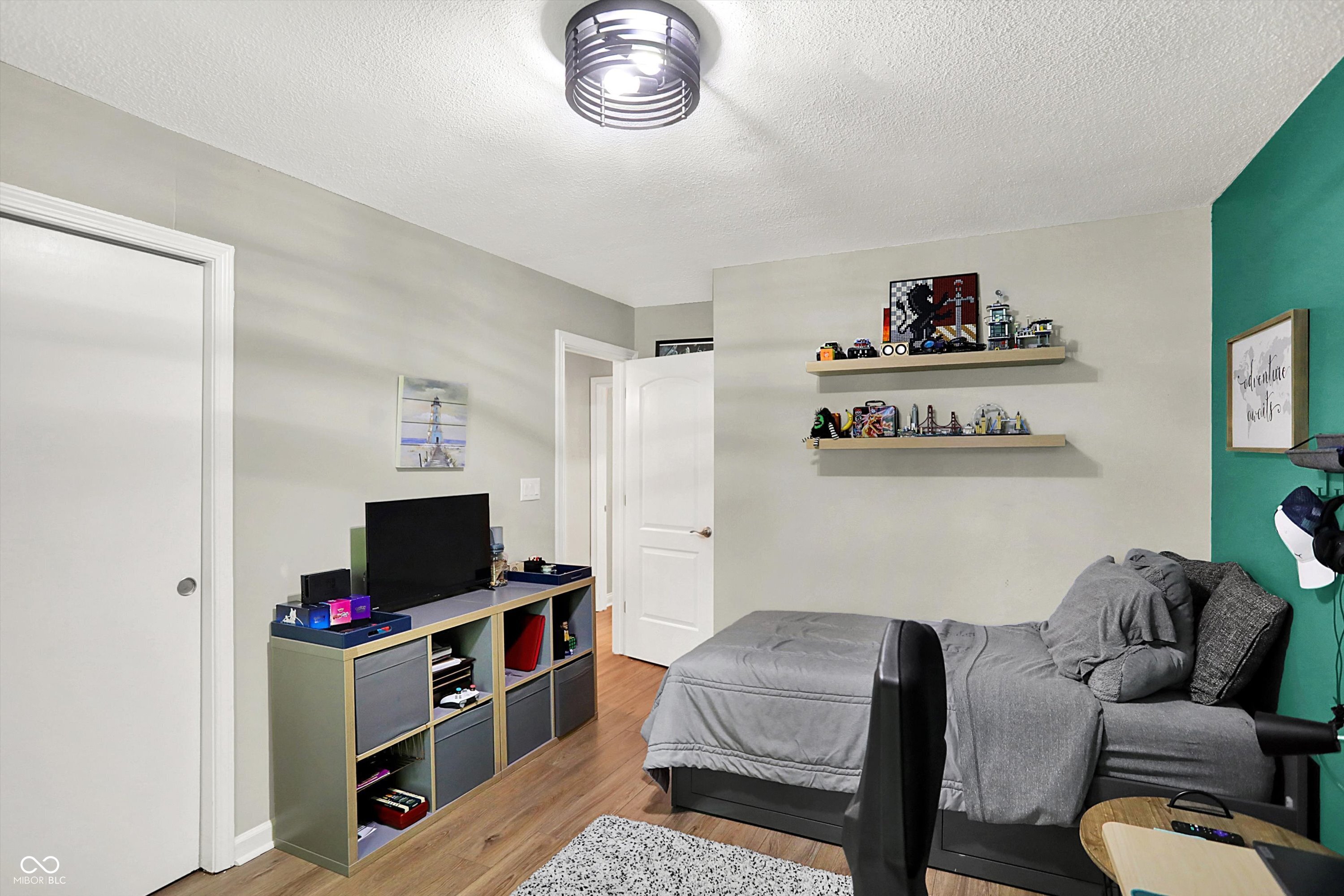 10913 Pleasantview Drive