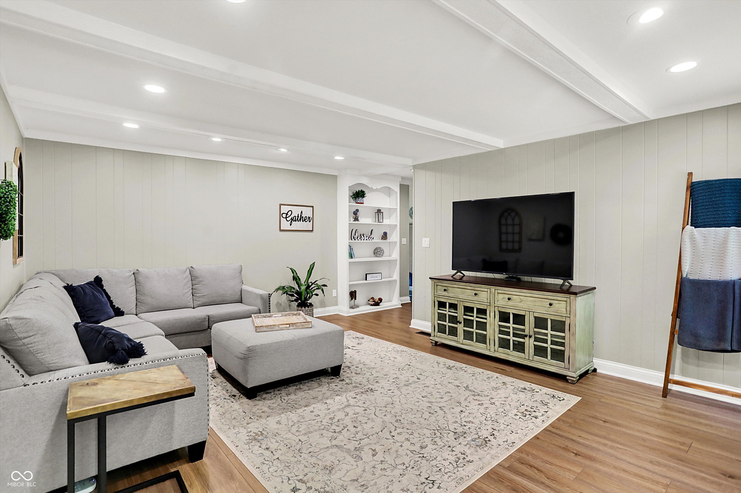 10913 Pleasantview Drive