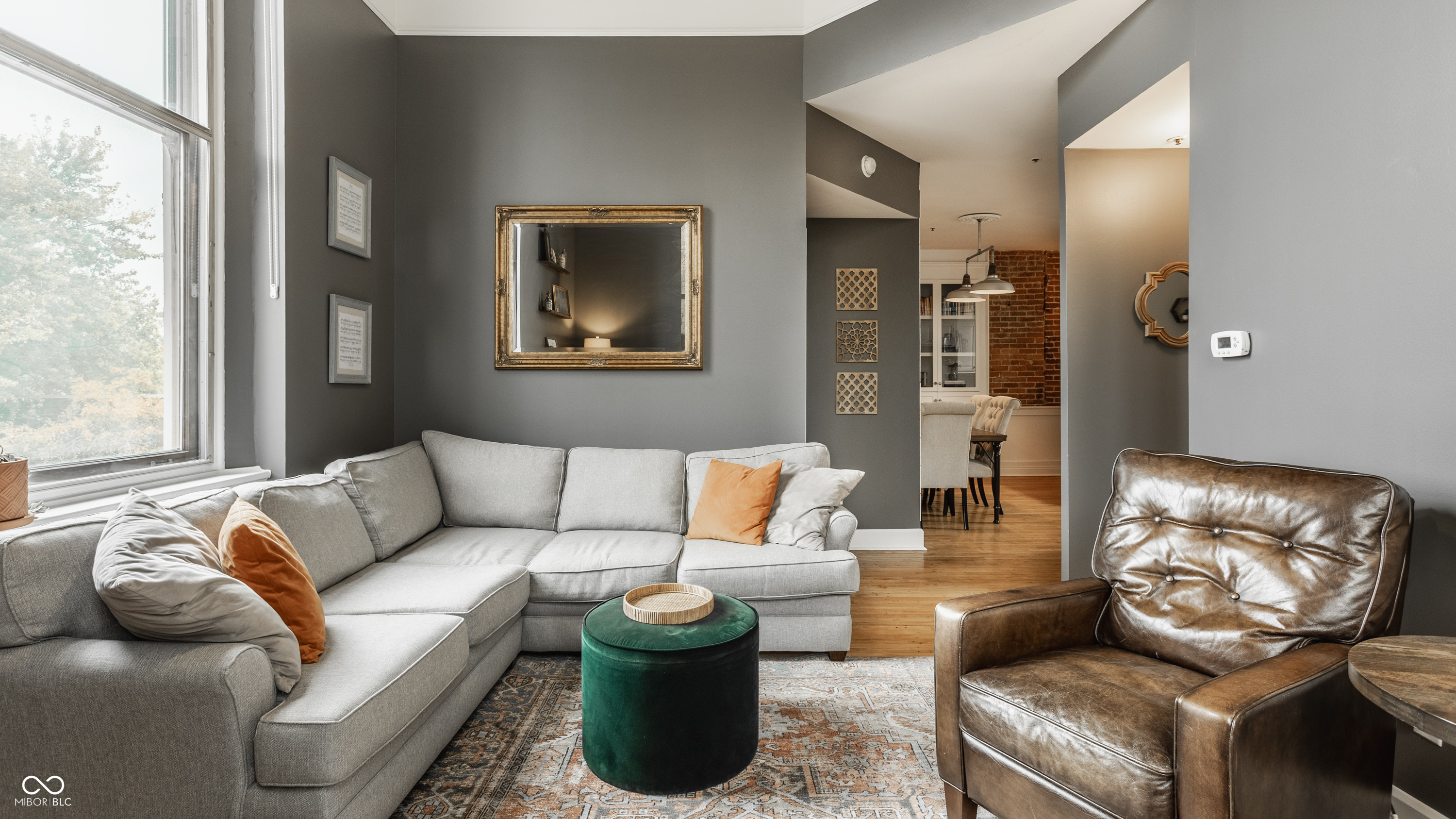 927 Noble Street Unit: 12