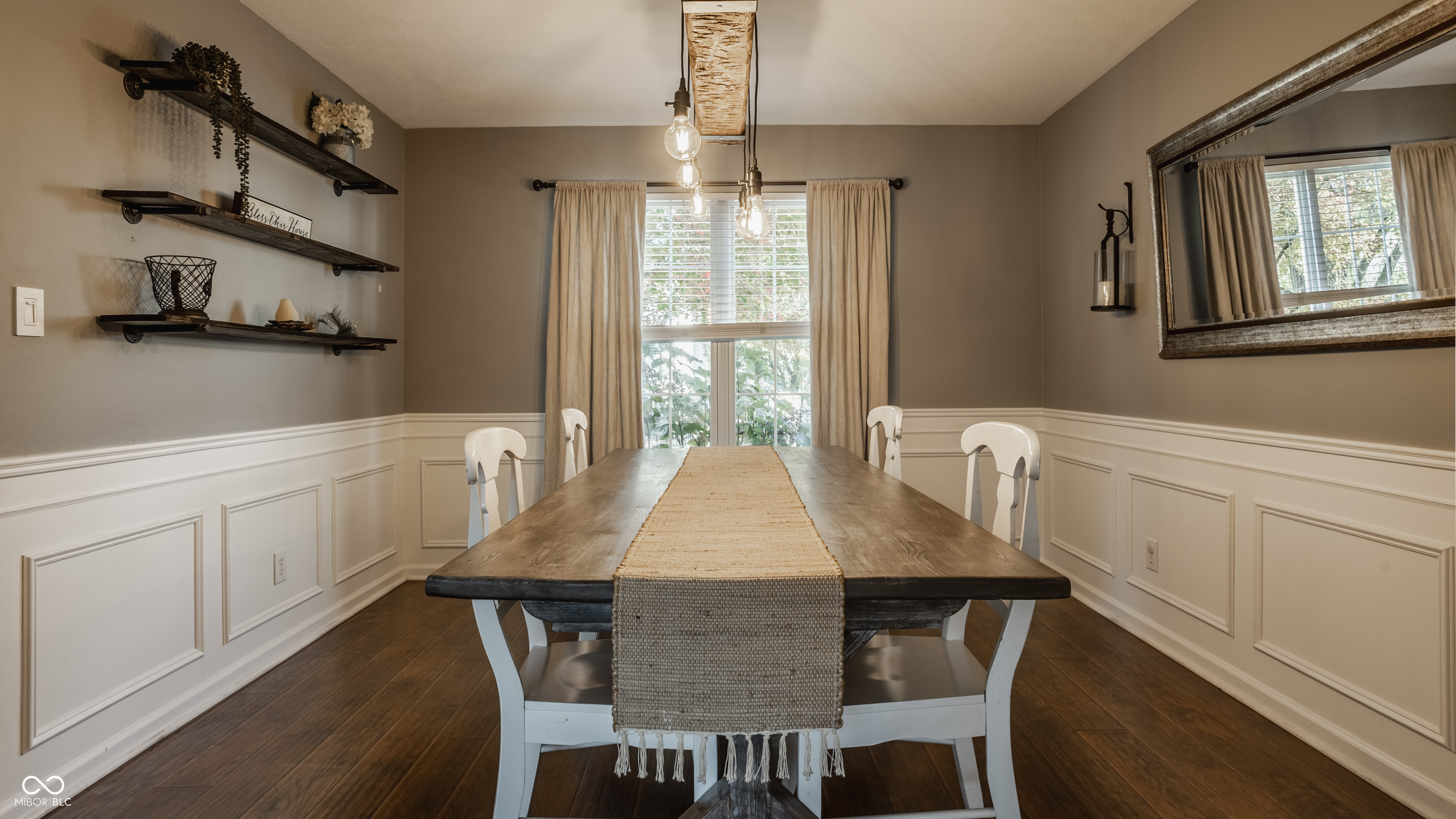 5325 Creekbend Drive