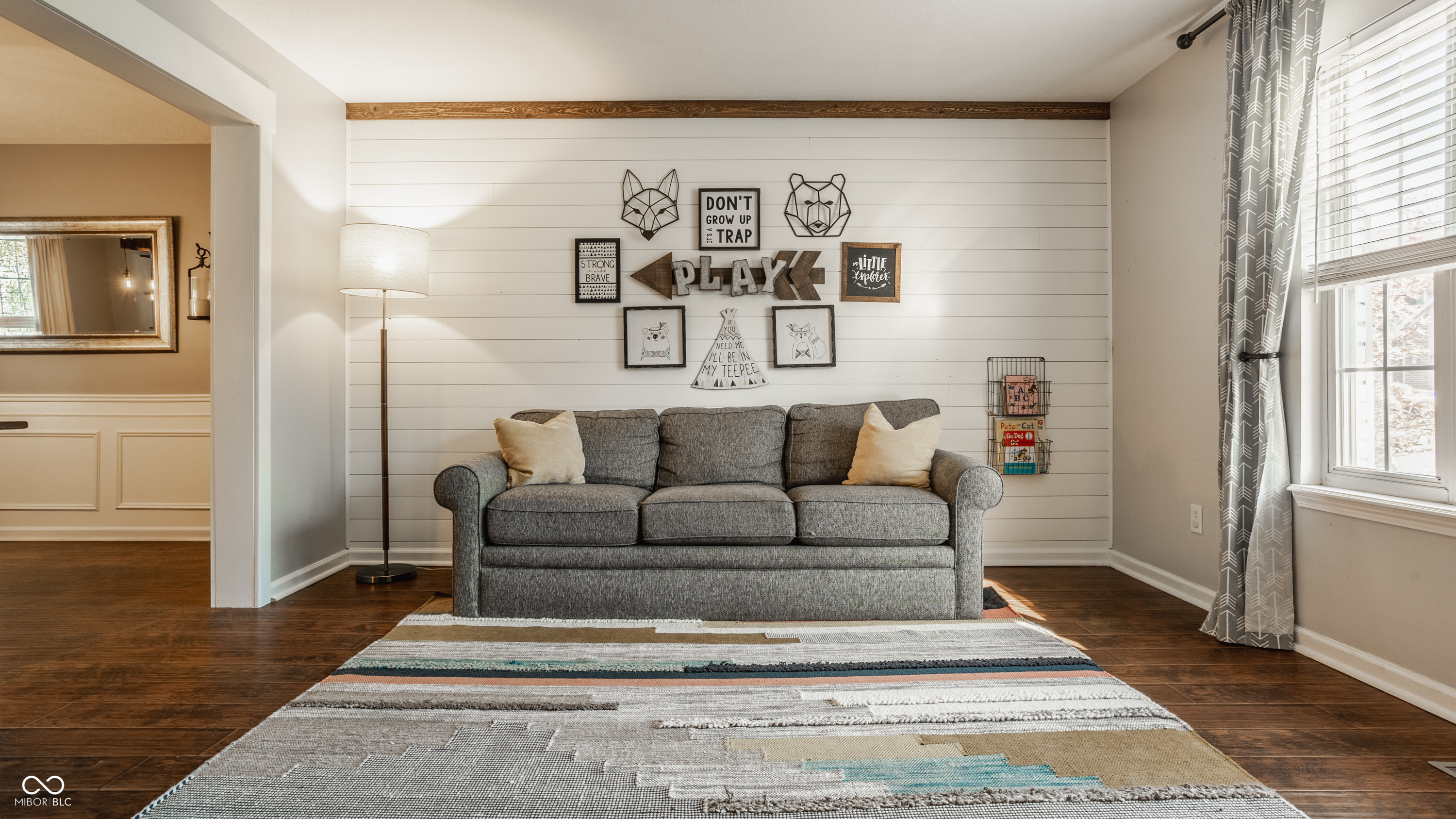 5325 Creekbend Drive