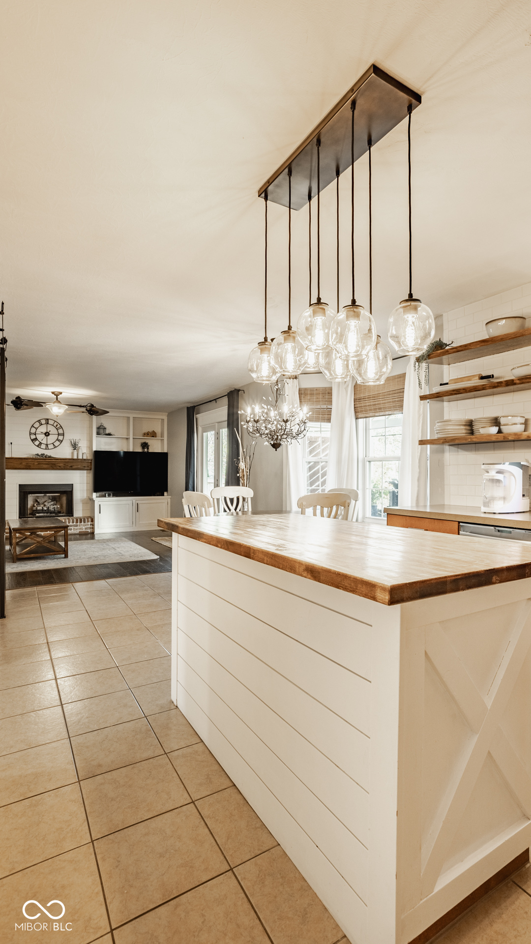 5325 Creekbend Drive