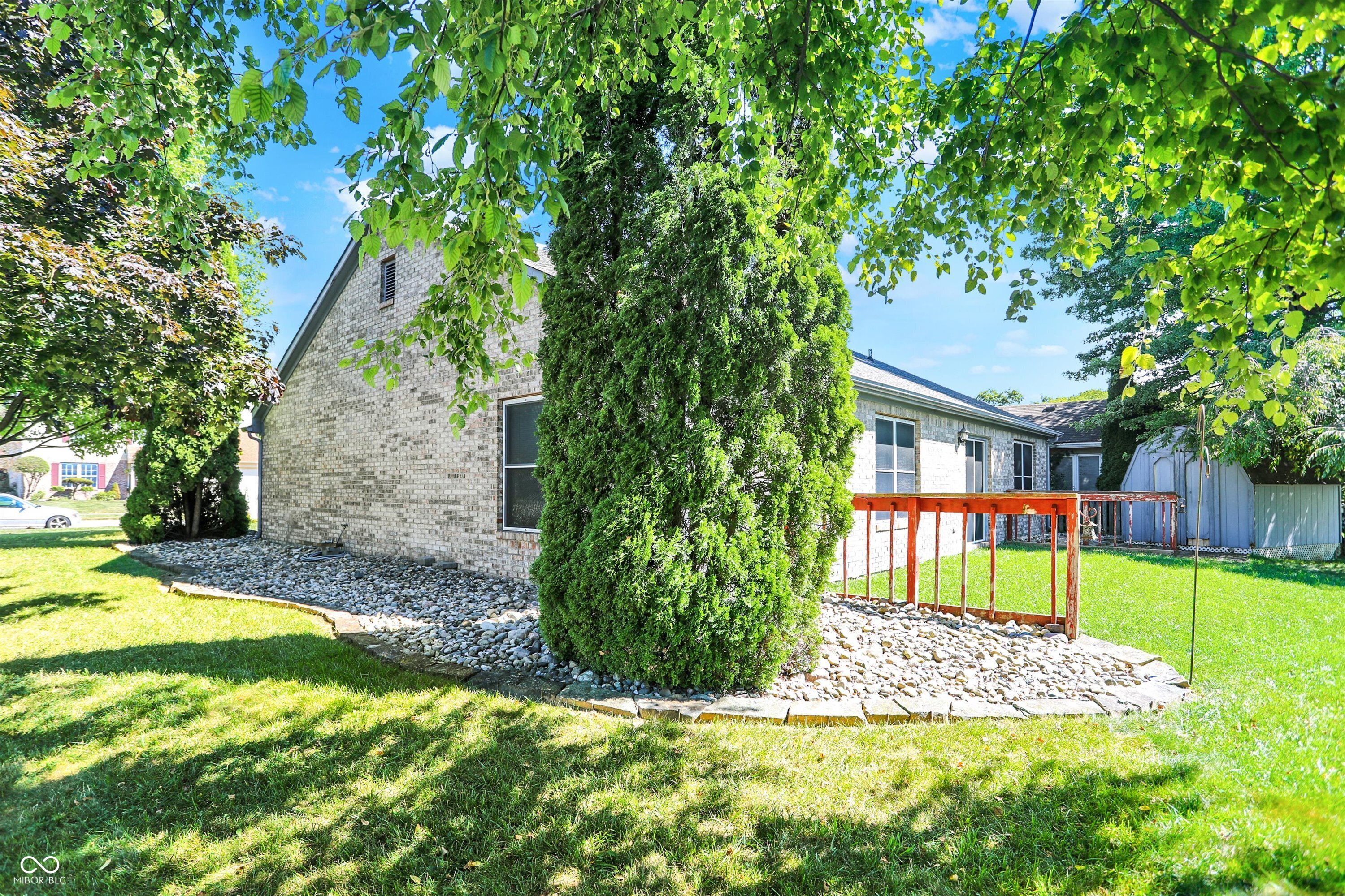 8841 Mallard Green Drive