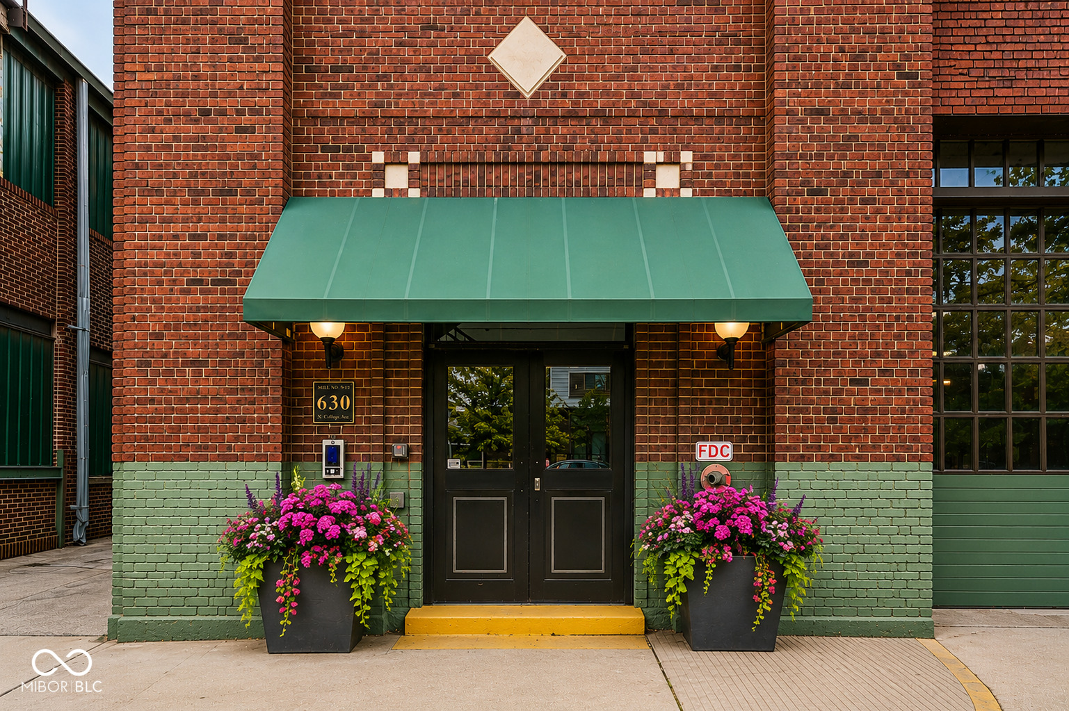 630 N College Avenue Unit: 403