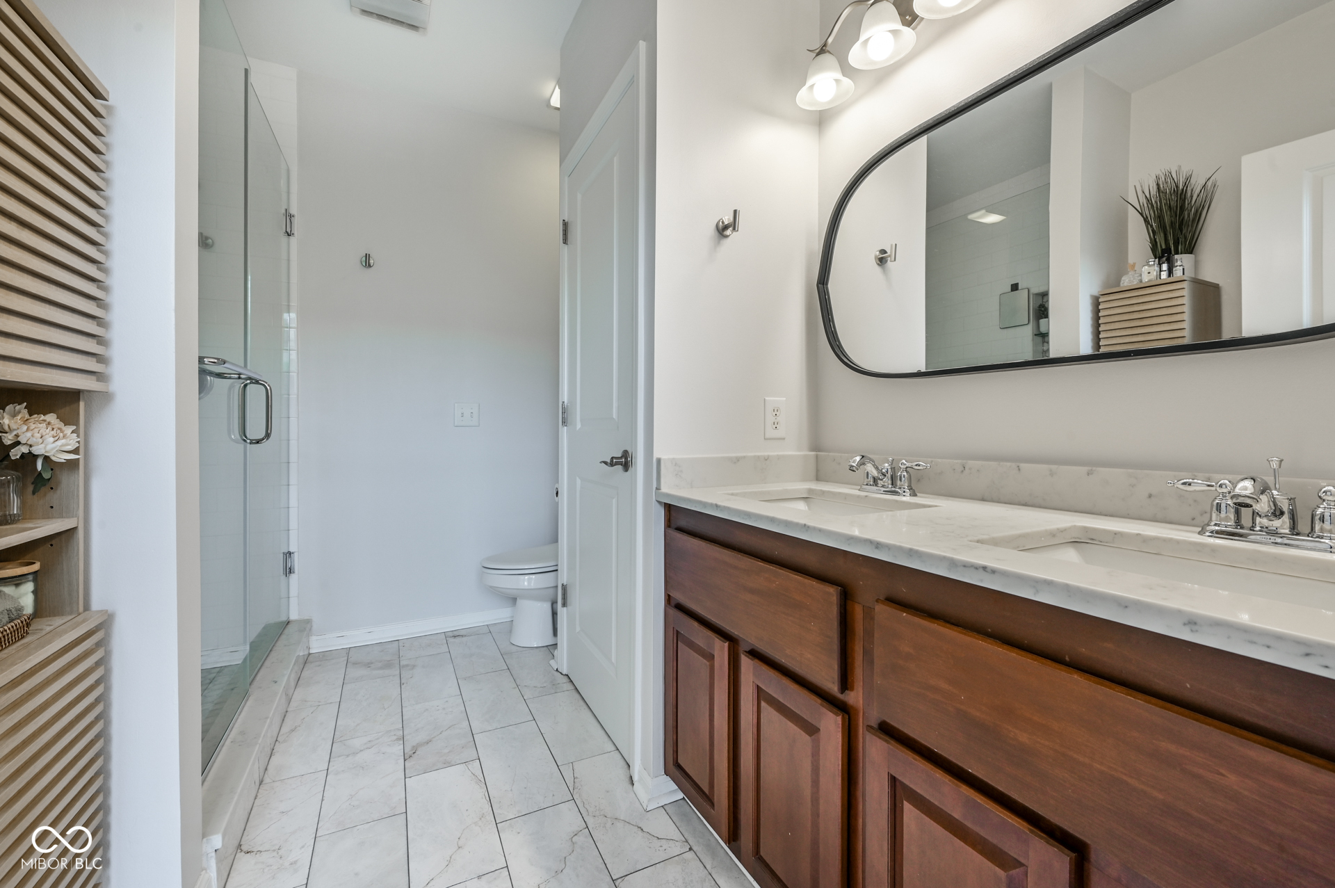 630 N College Avenue Unit: 403