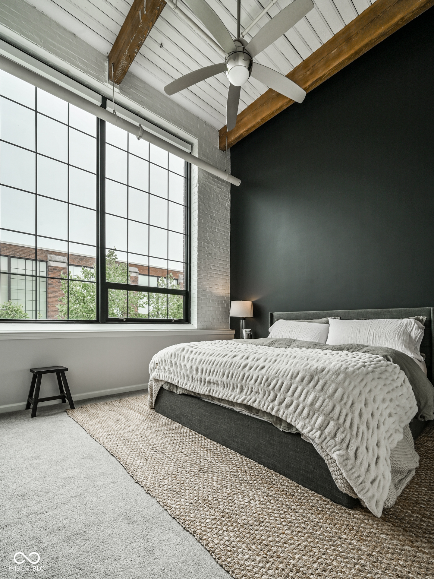 630 N College Avenue Unit: 403