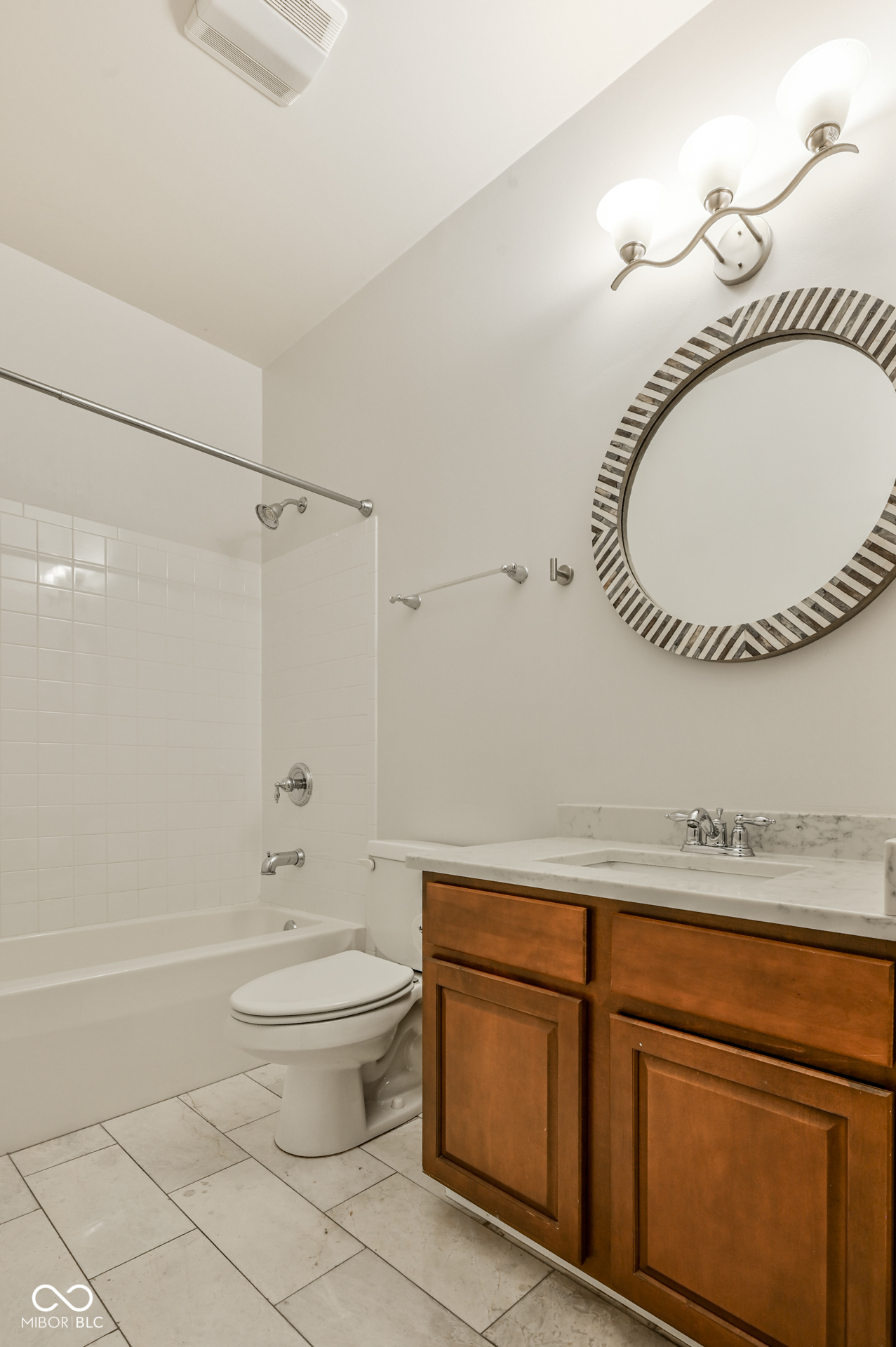 630 N College Avenue Unit: 403