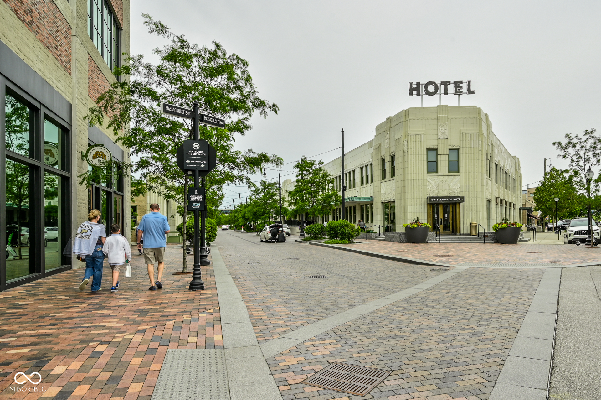 630 N College Avenue Unit: 403