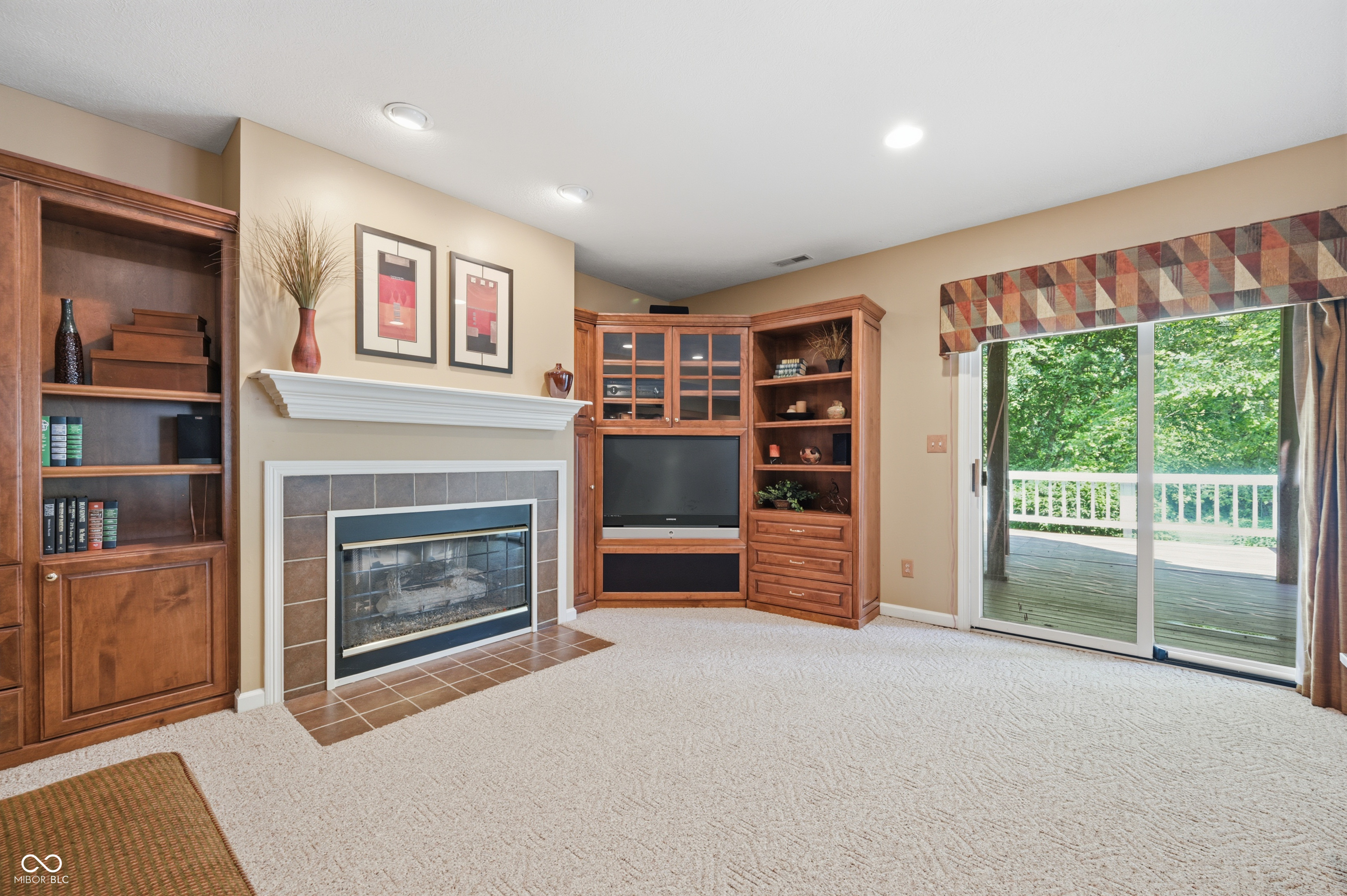 8821 Bay Breeze Lane