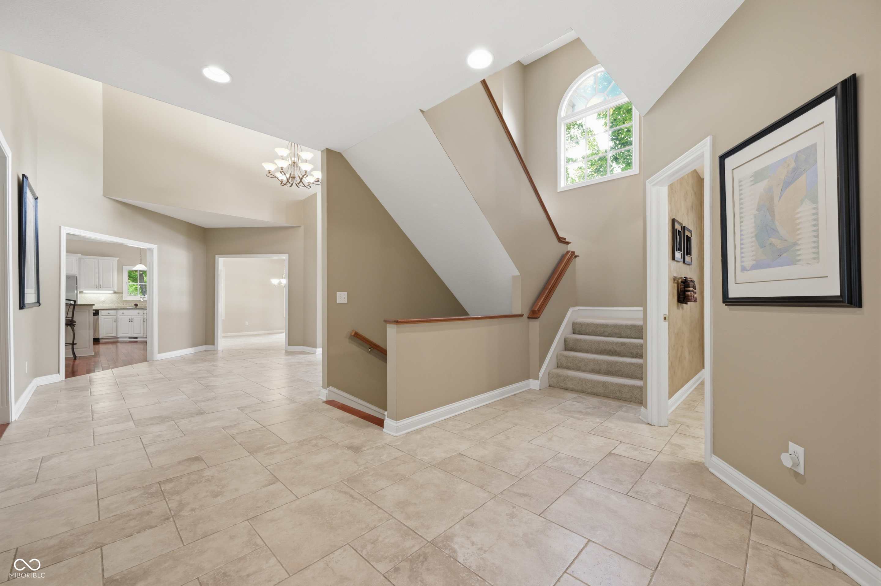 8821 Bay Breeze Lane