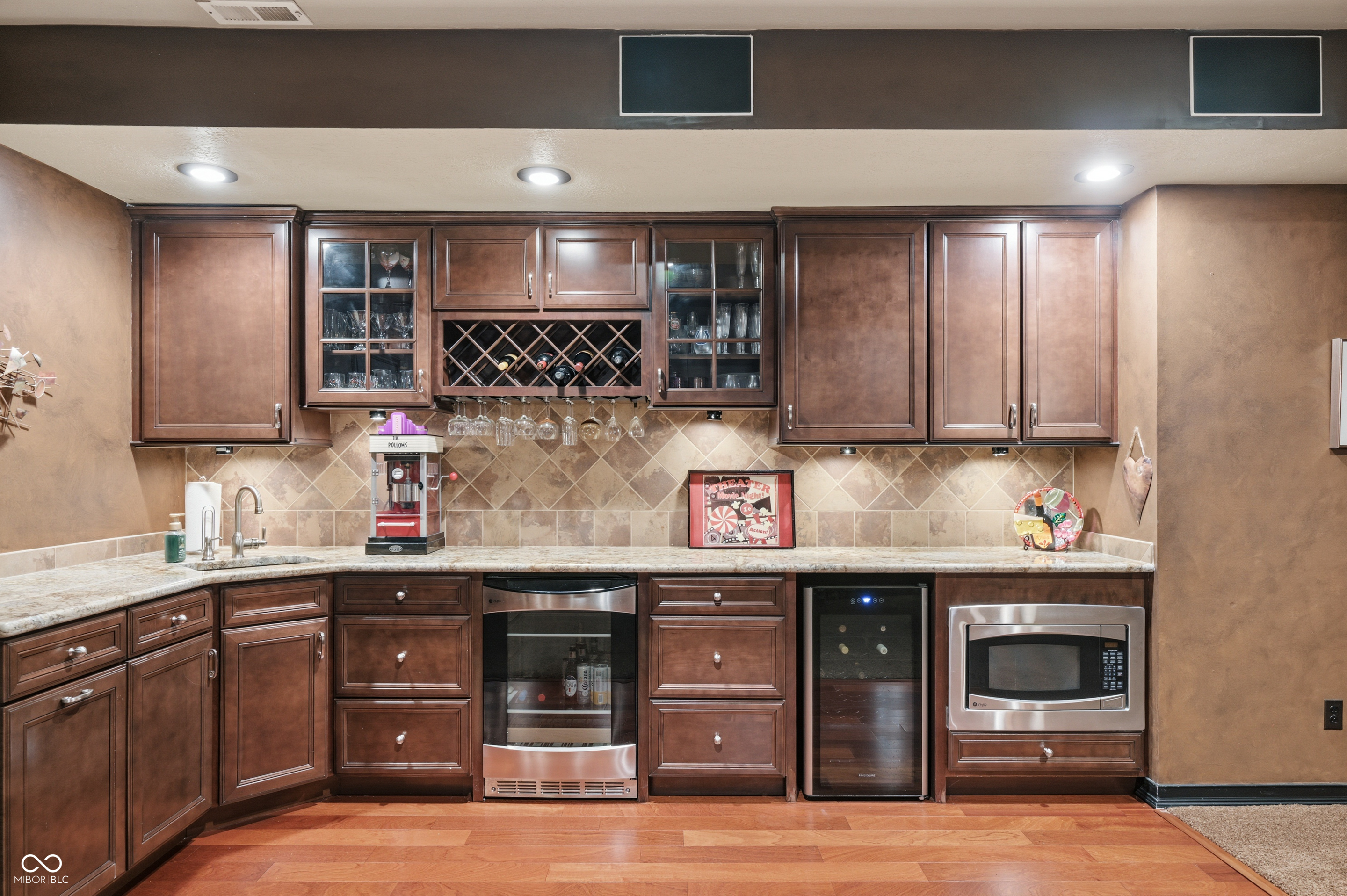 8821 Bay Breeze Lane