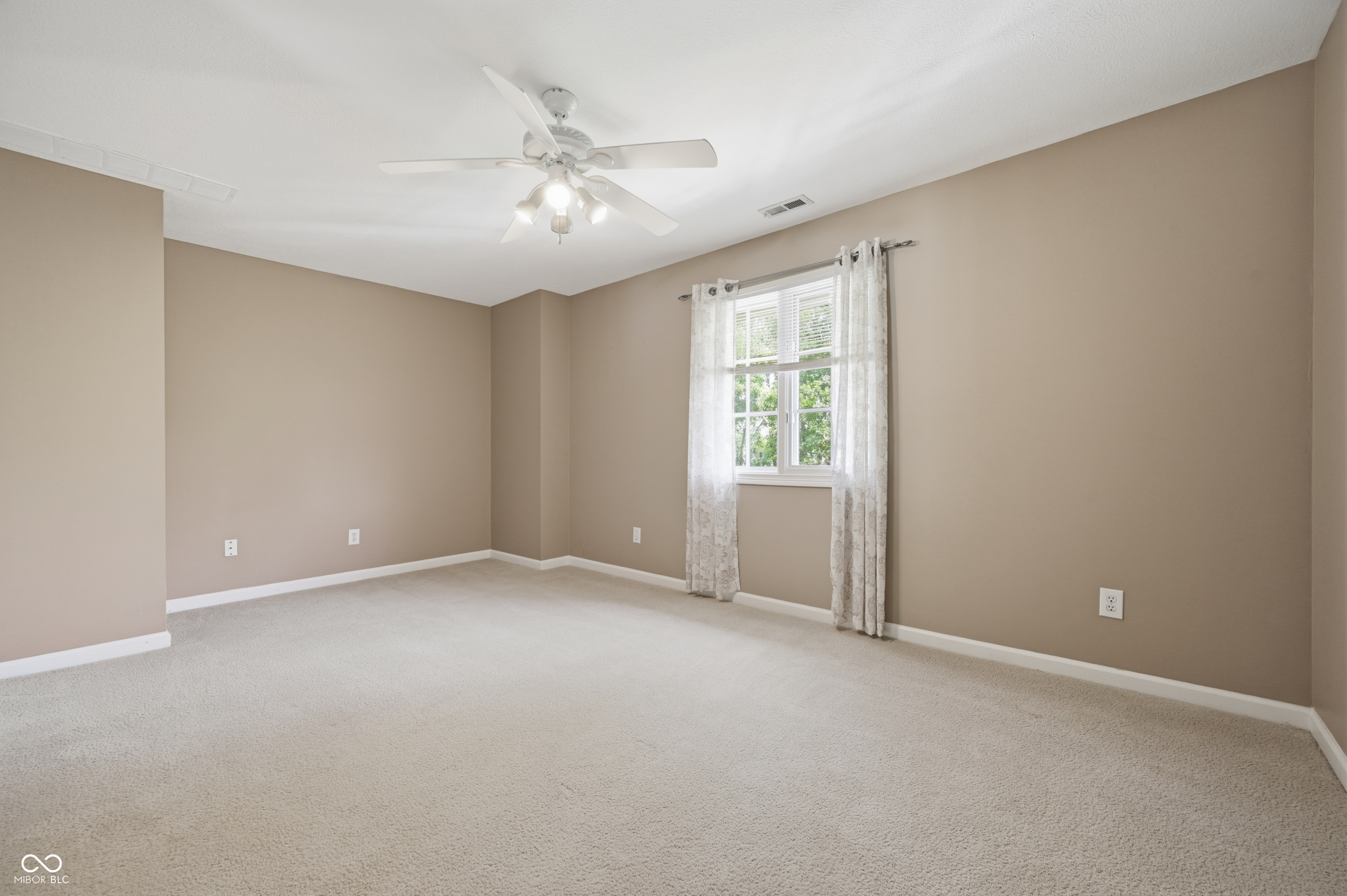 8821 Bay Breeze Lane