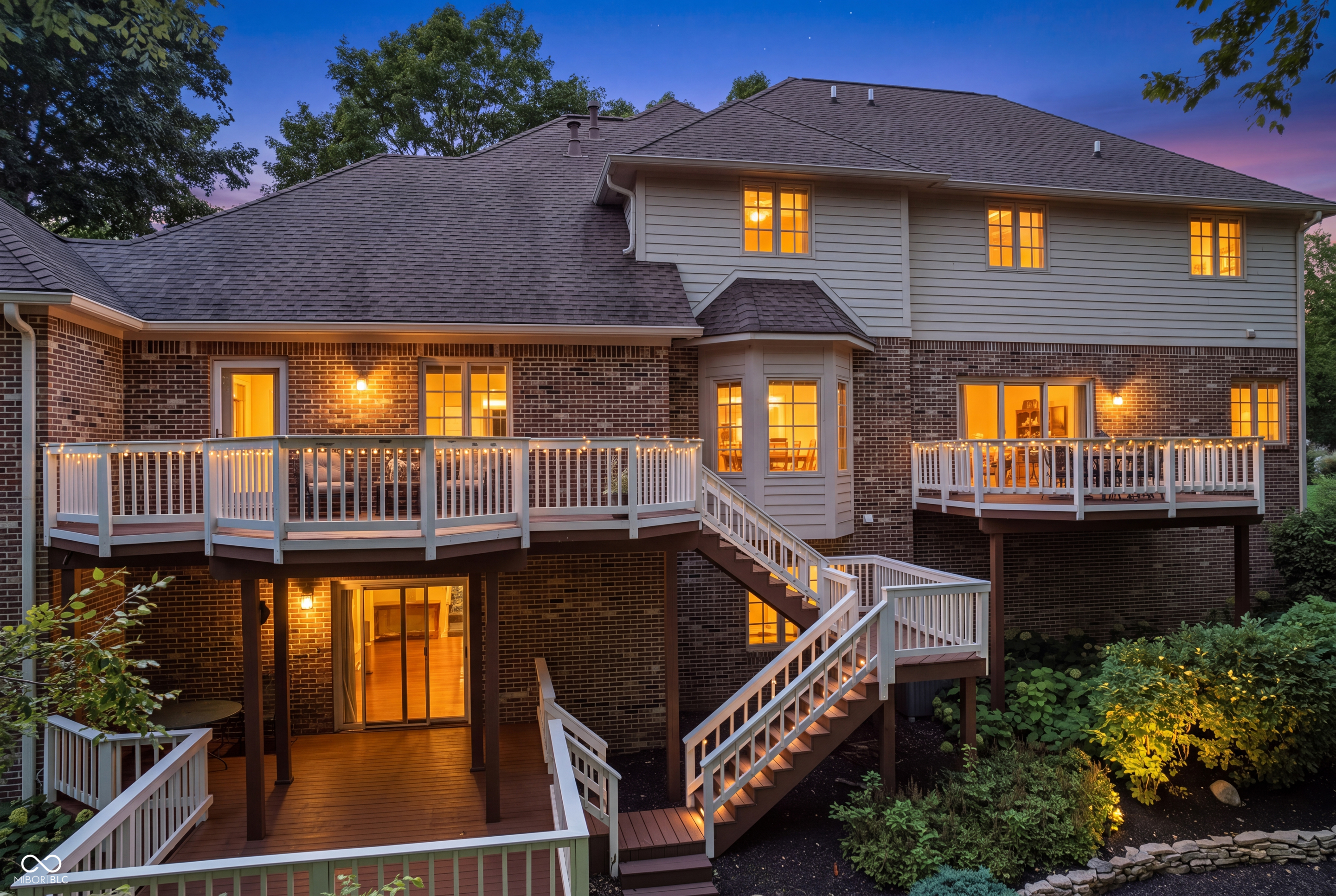8821 Bay Breeze Lane