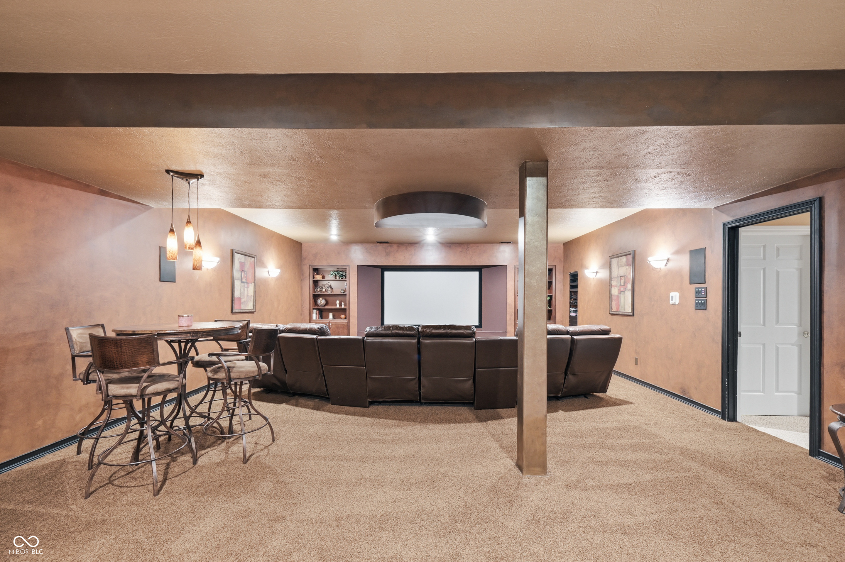 8821 Bay Breeze Lane