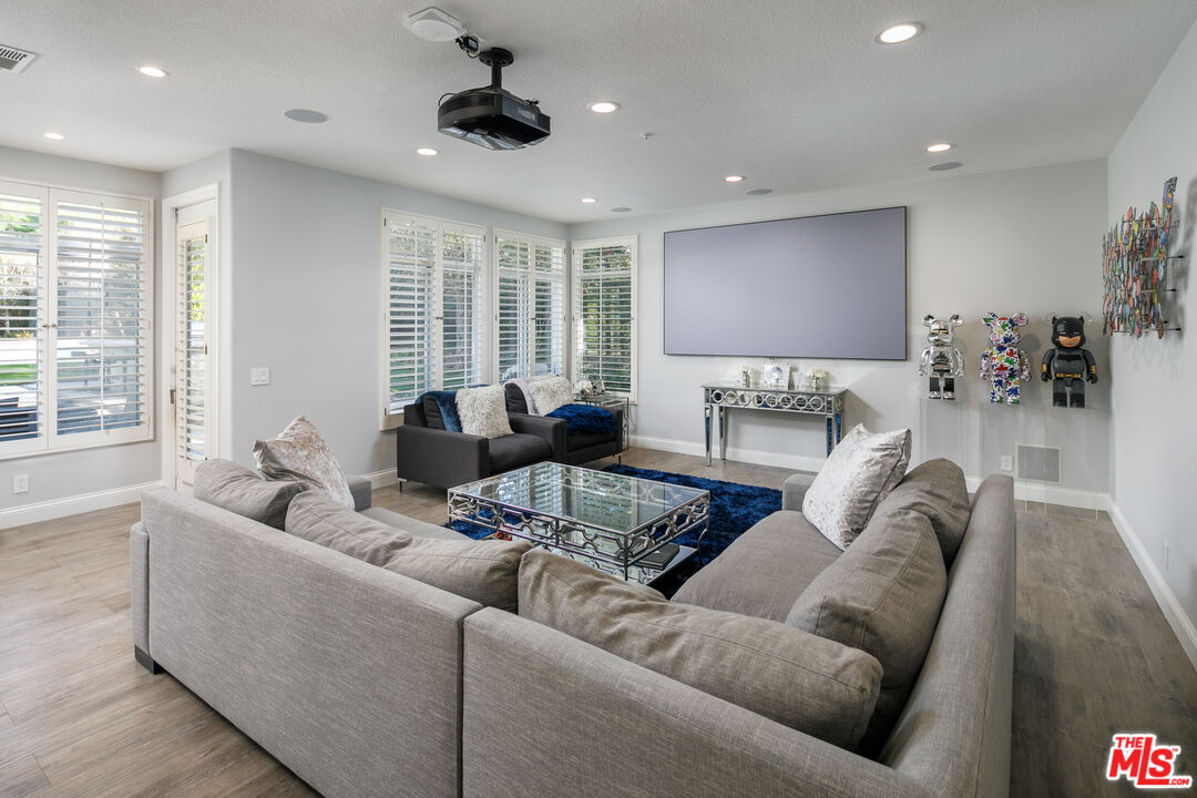 18419 Saint Moritz Dr