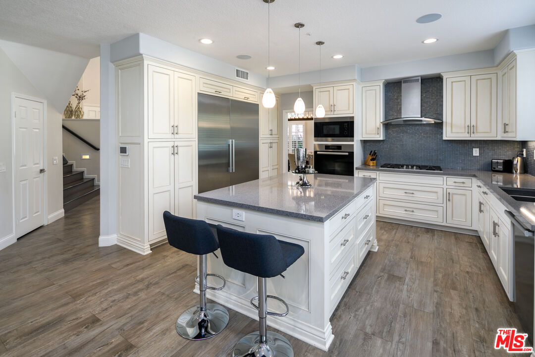 18419 Saint Moritz Dr