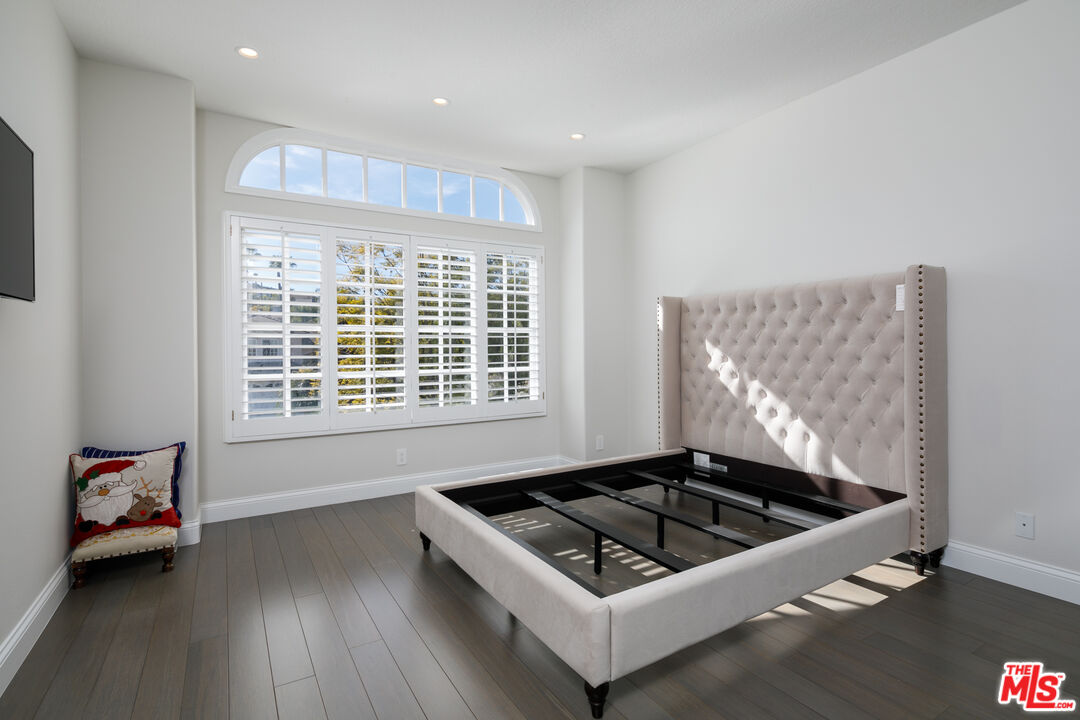 18419 Saint Moritz Dr