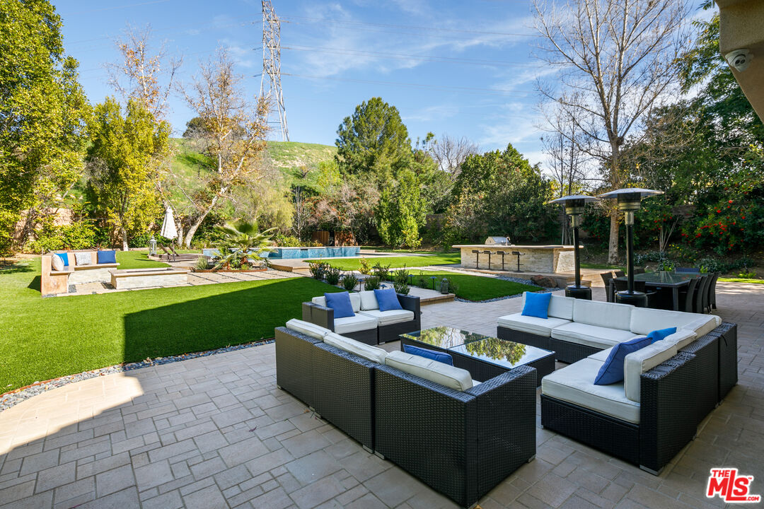 18419 Saint Moritz Dr