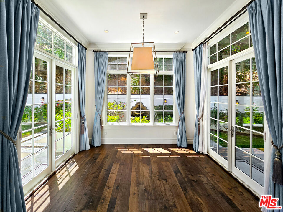 3815 Valley Meadow RD