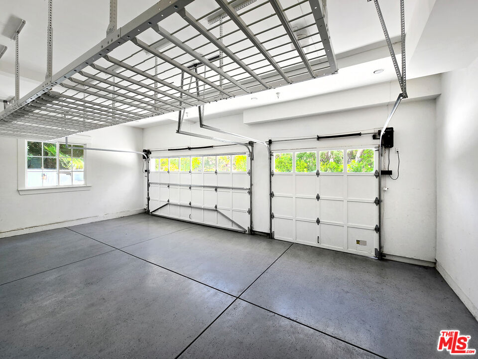 3815 Valley Meadow RD