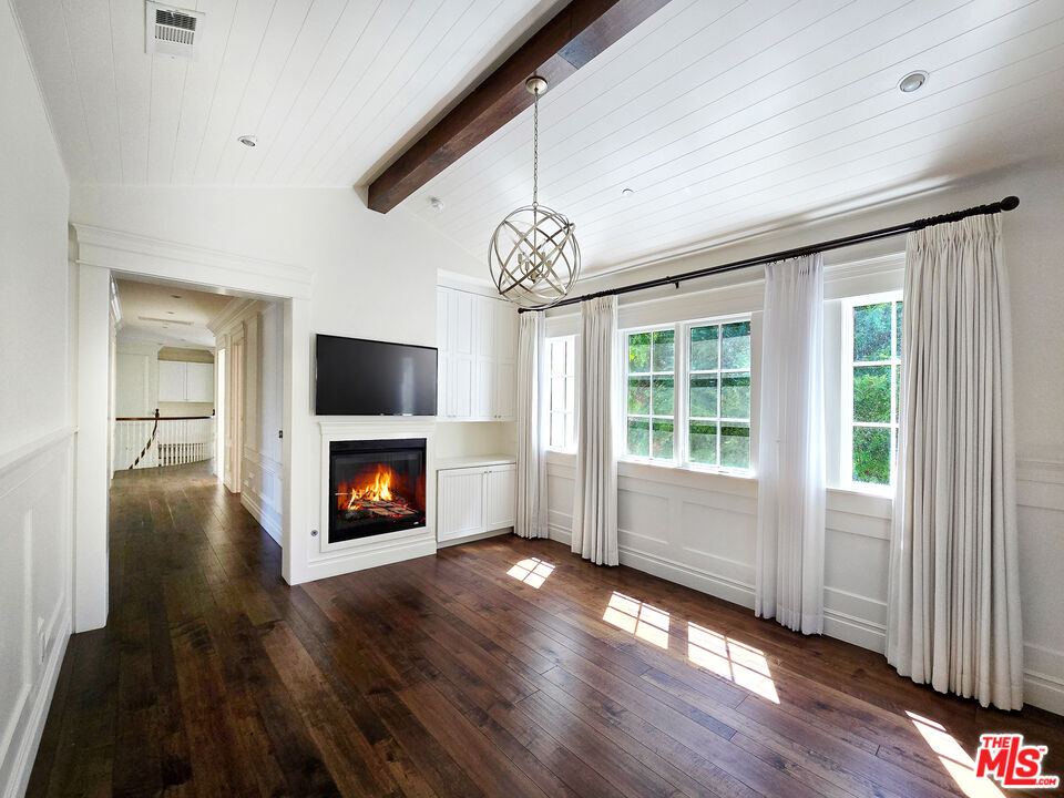 3815 Valley Meadow RD