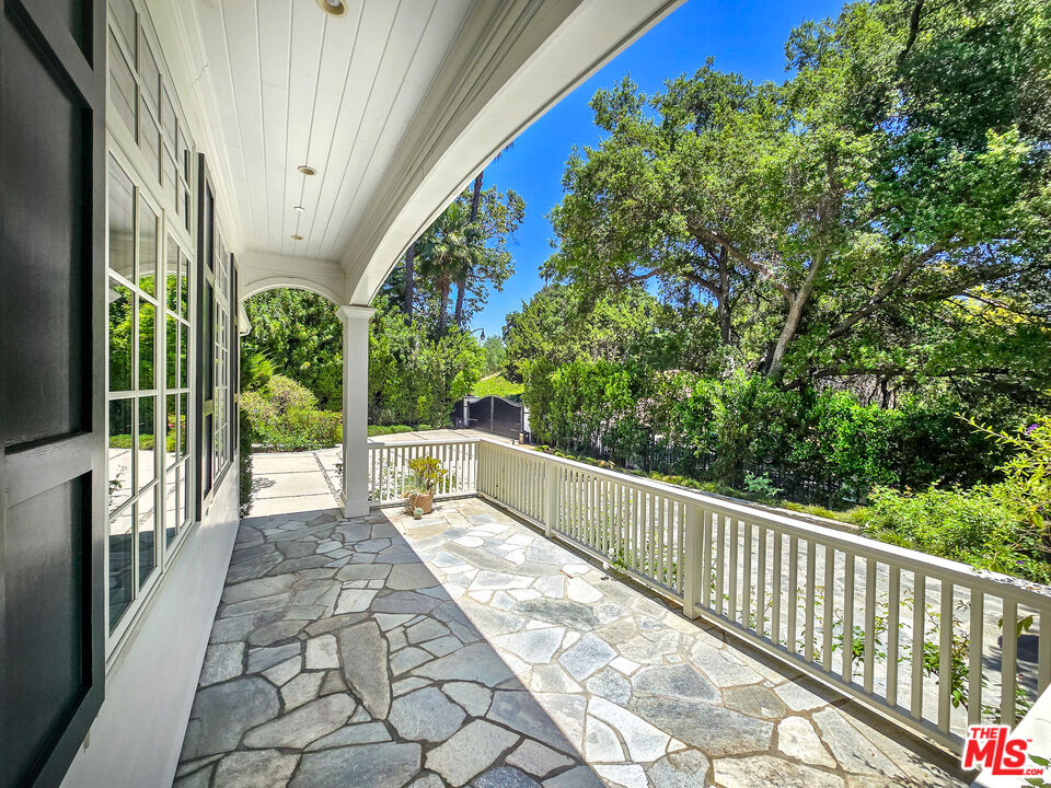 3815 Valley Meadow RD