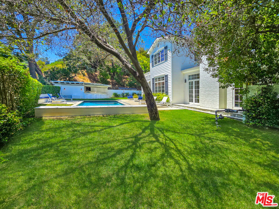 3815 Valley Meadow RD