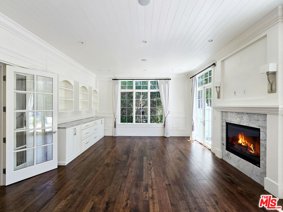 3815 Valley Meadow RD