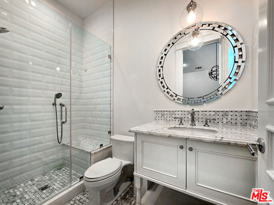 3815 Valley Meadow RD