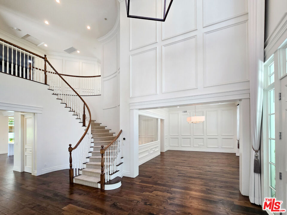 3815 Valley Meadow RD