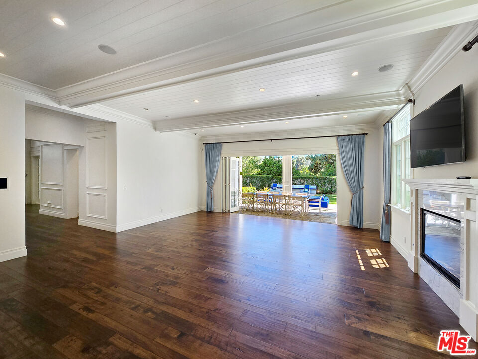 3815 Valley Meadow RD