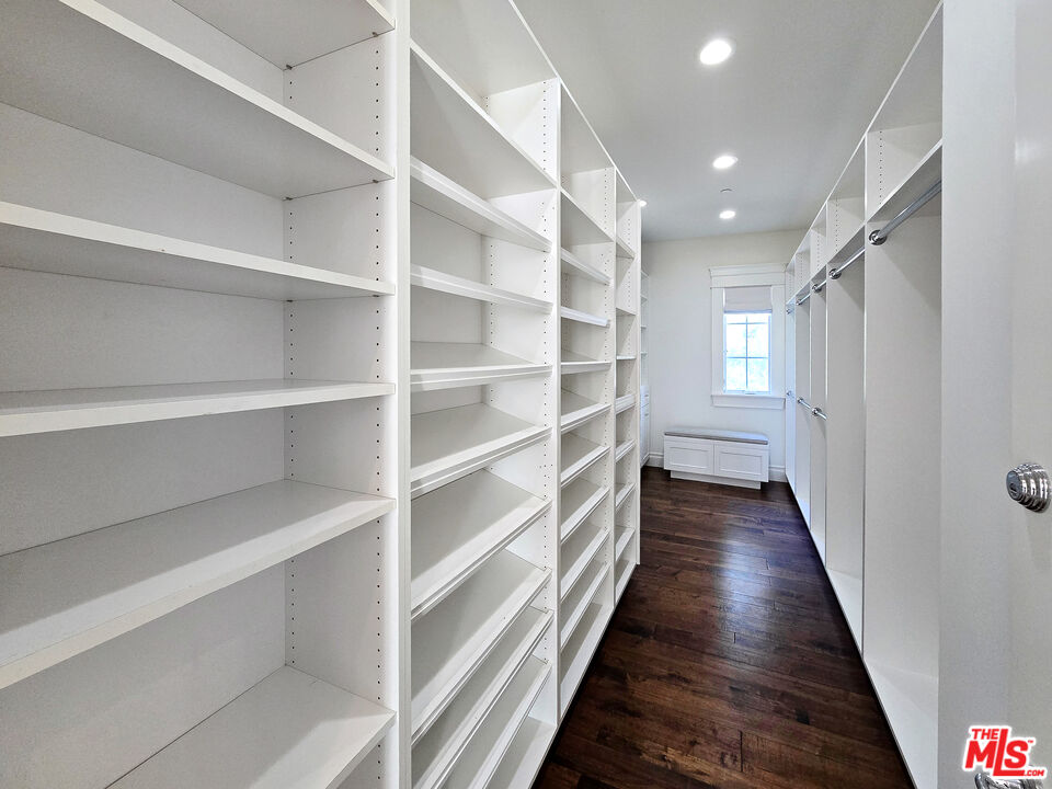 3815 Valley Meadow RD