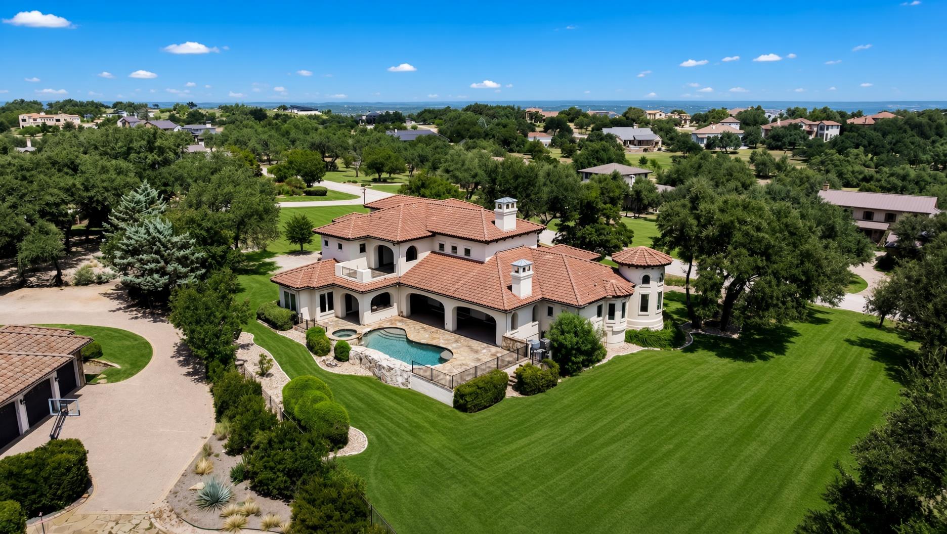 8001 Magnolia Ridge CV