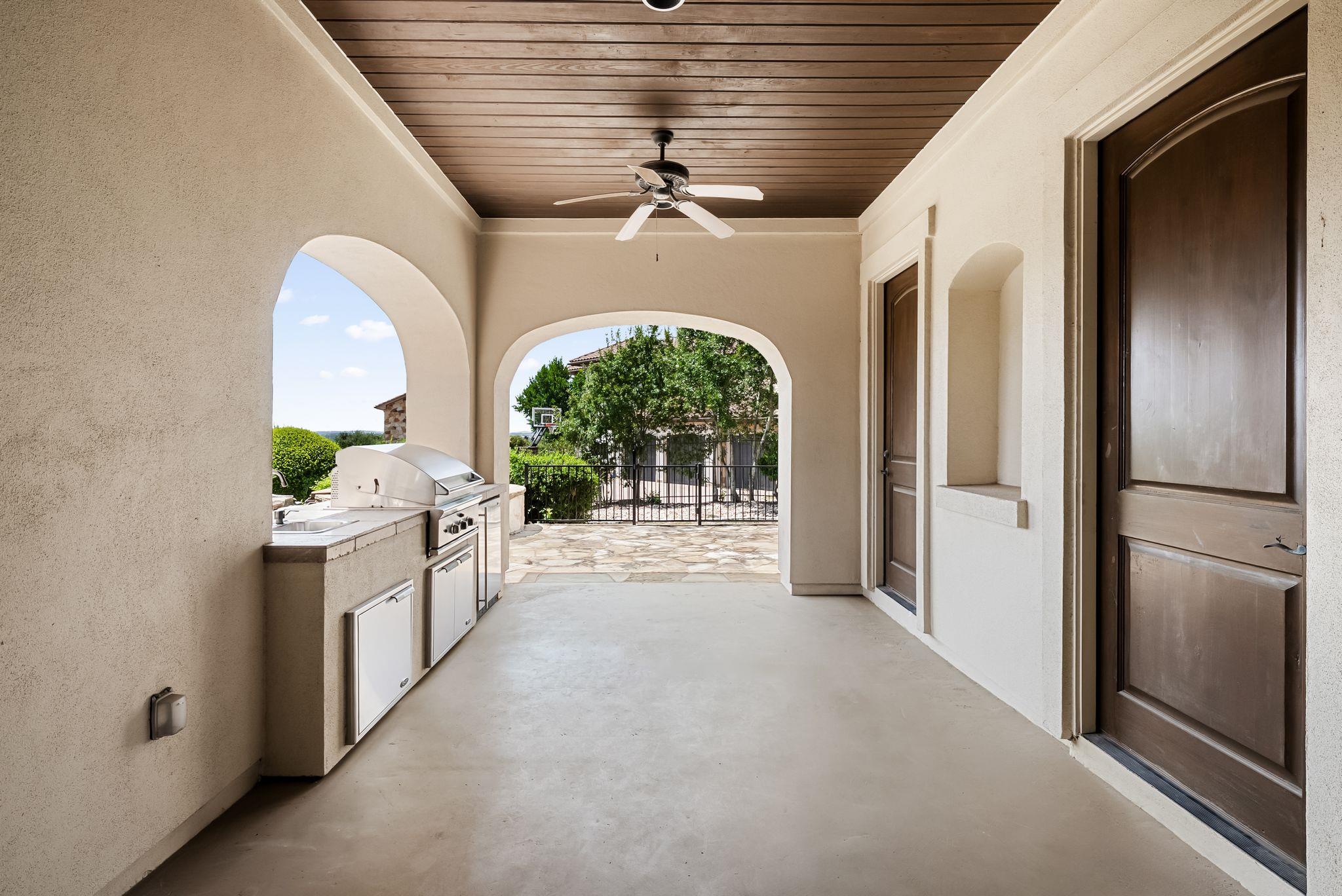 8001 Magnolia Ridge CV