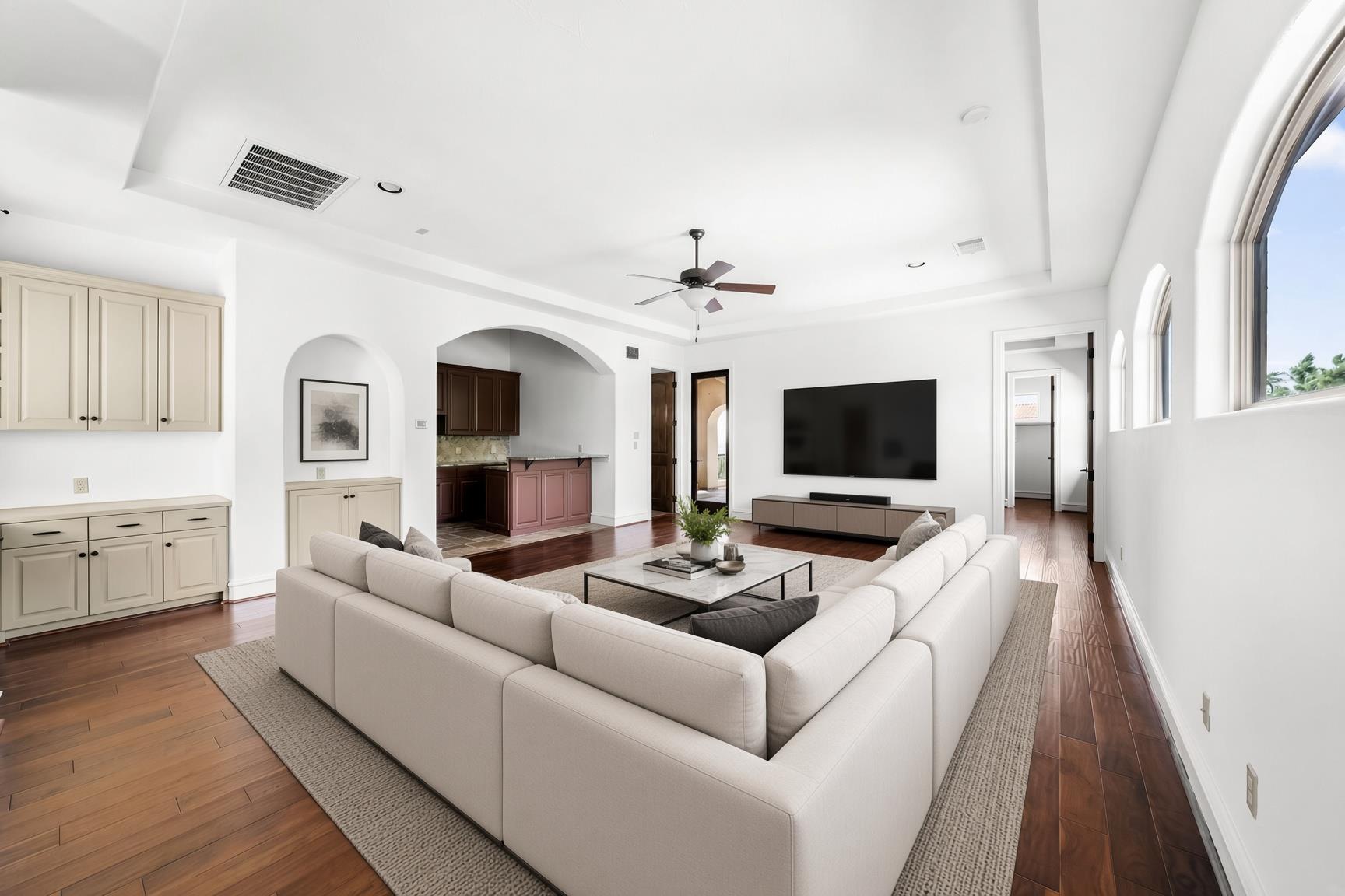 8001 Magnolia Ridge CV